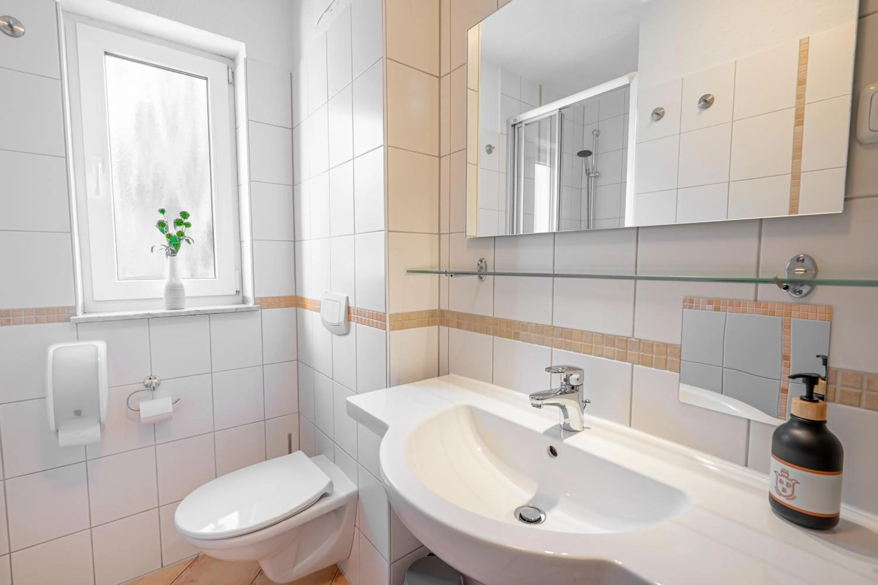 Toilet in Hotelpark Bodetal mit Ferienwohnungen