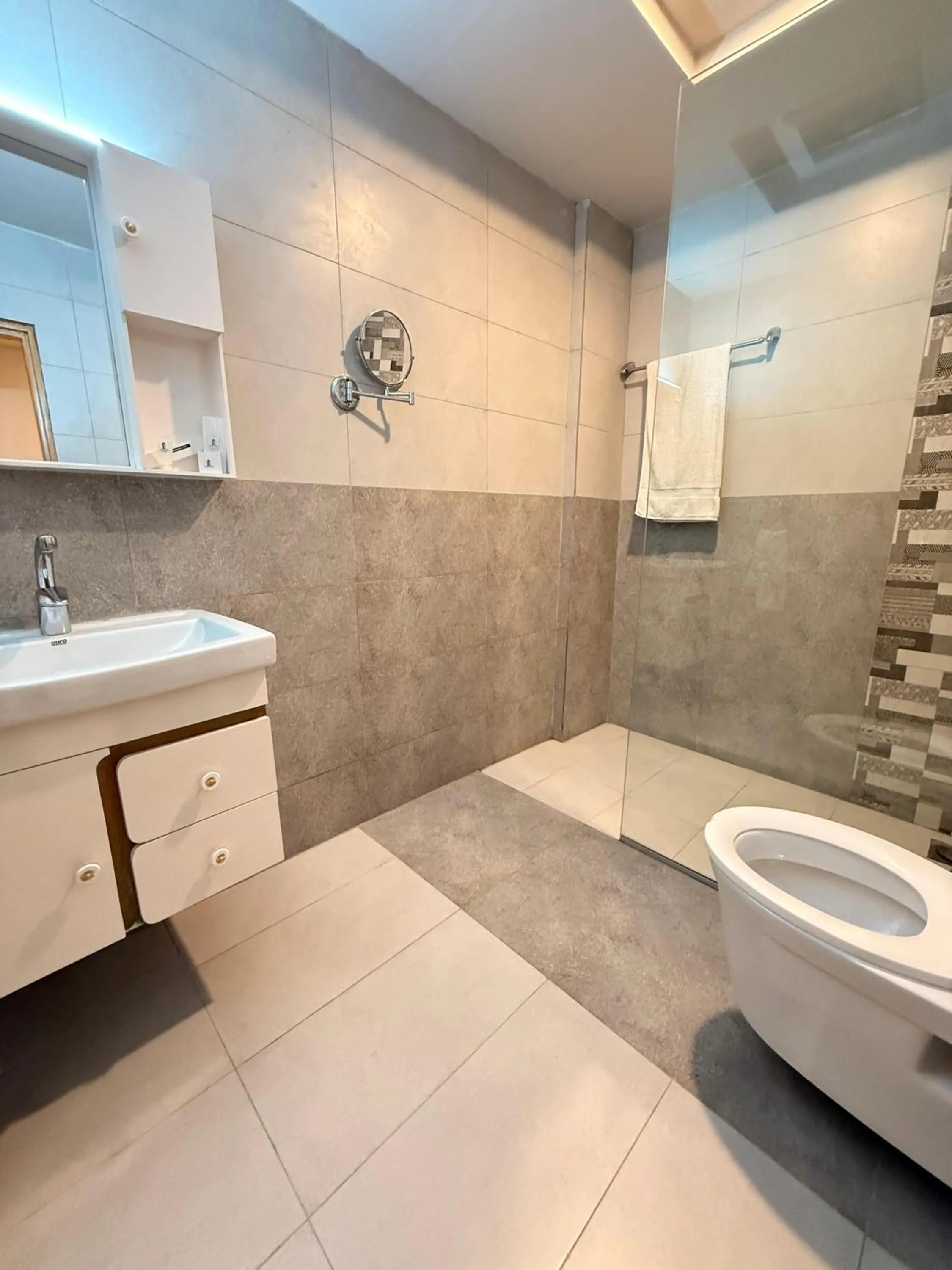 Bathroom in Atlas Hotel Islamabad