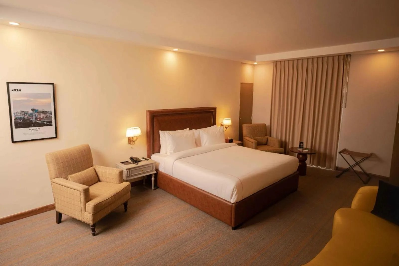 Bed in Atlas Hotel Islamabad