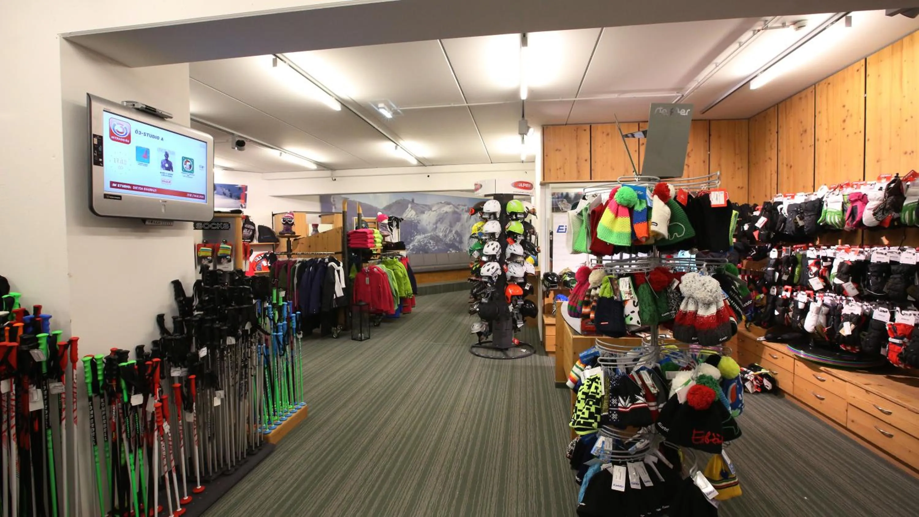 On-site shops in JoSchi Sporthaus Hochkar