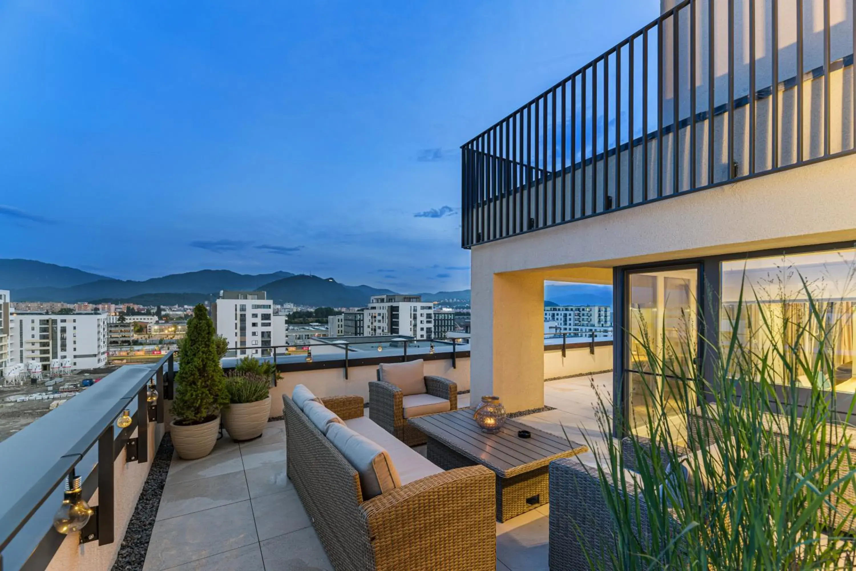 Green Penthouse with Terrace, Mountain View and Jacuzzi in MK Apartments Brasov Green Penthouse with Terrace, Mountain View and Jacuzzi in MK Apartments Brasov