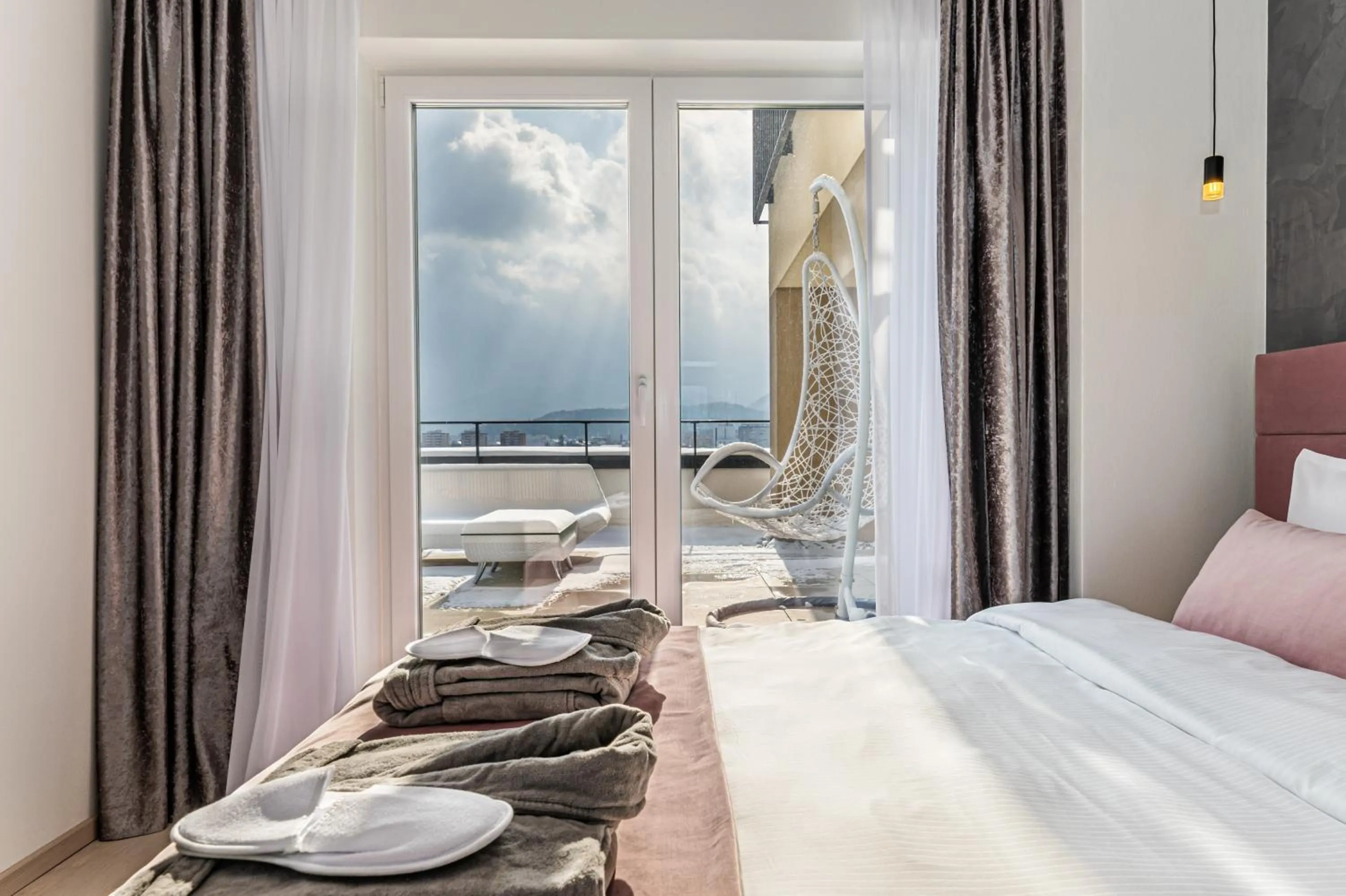 Bedroom, Bed in MK Apartments Brasov