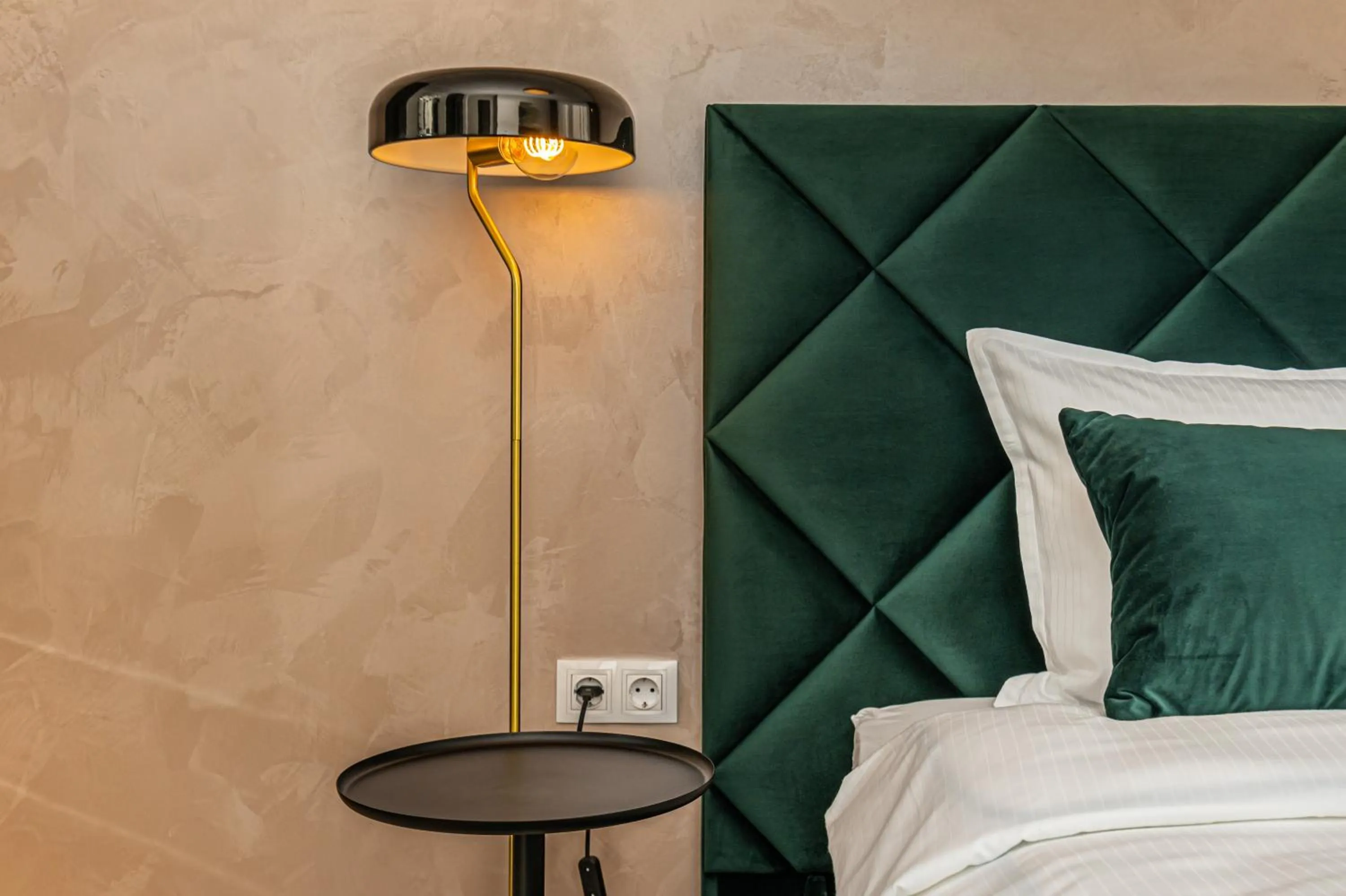 Bed in MK Apartments Brasov