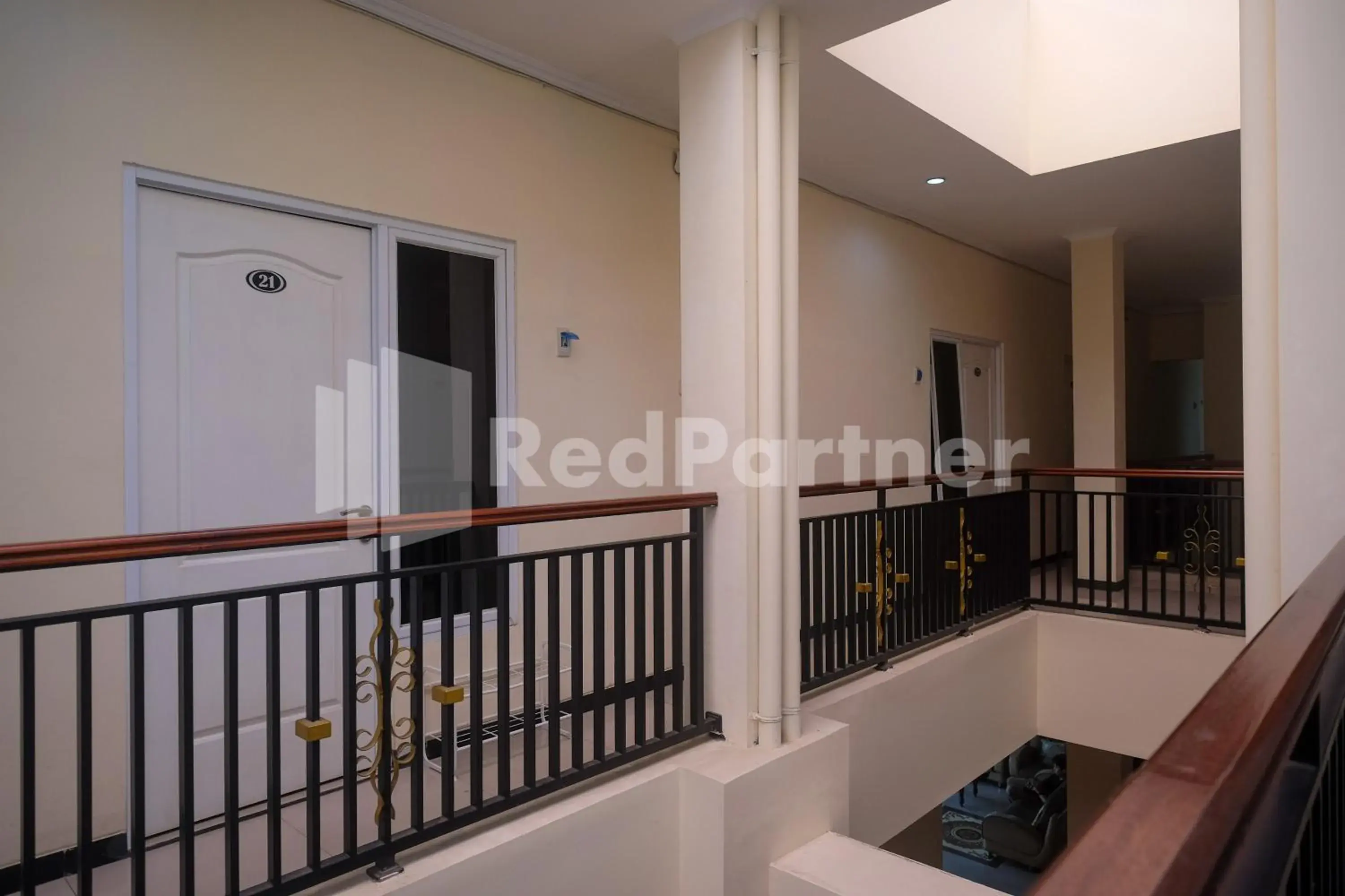 Property building in Griya Loka 2 Syariah Near Simpang Lima Mitra Reddoorz Property building in Griya Loka 2 Syariah Near Simpang Lima Mitra Reddoorz