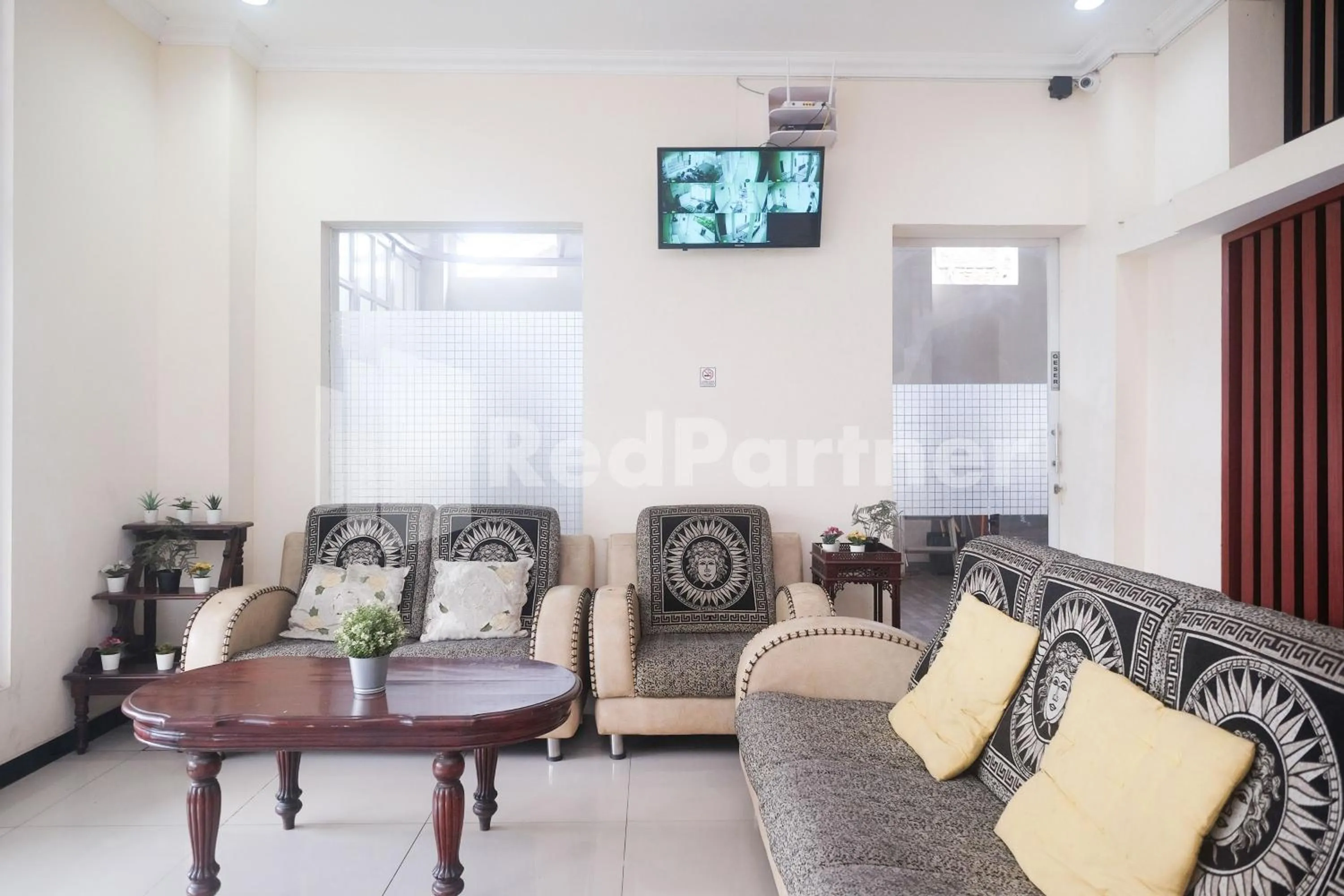 Property building in Griya Loka 2 Syariah Near Simpang Lima Mitra Reddoorz