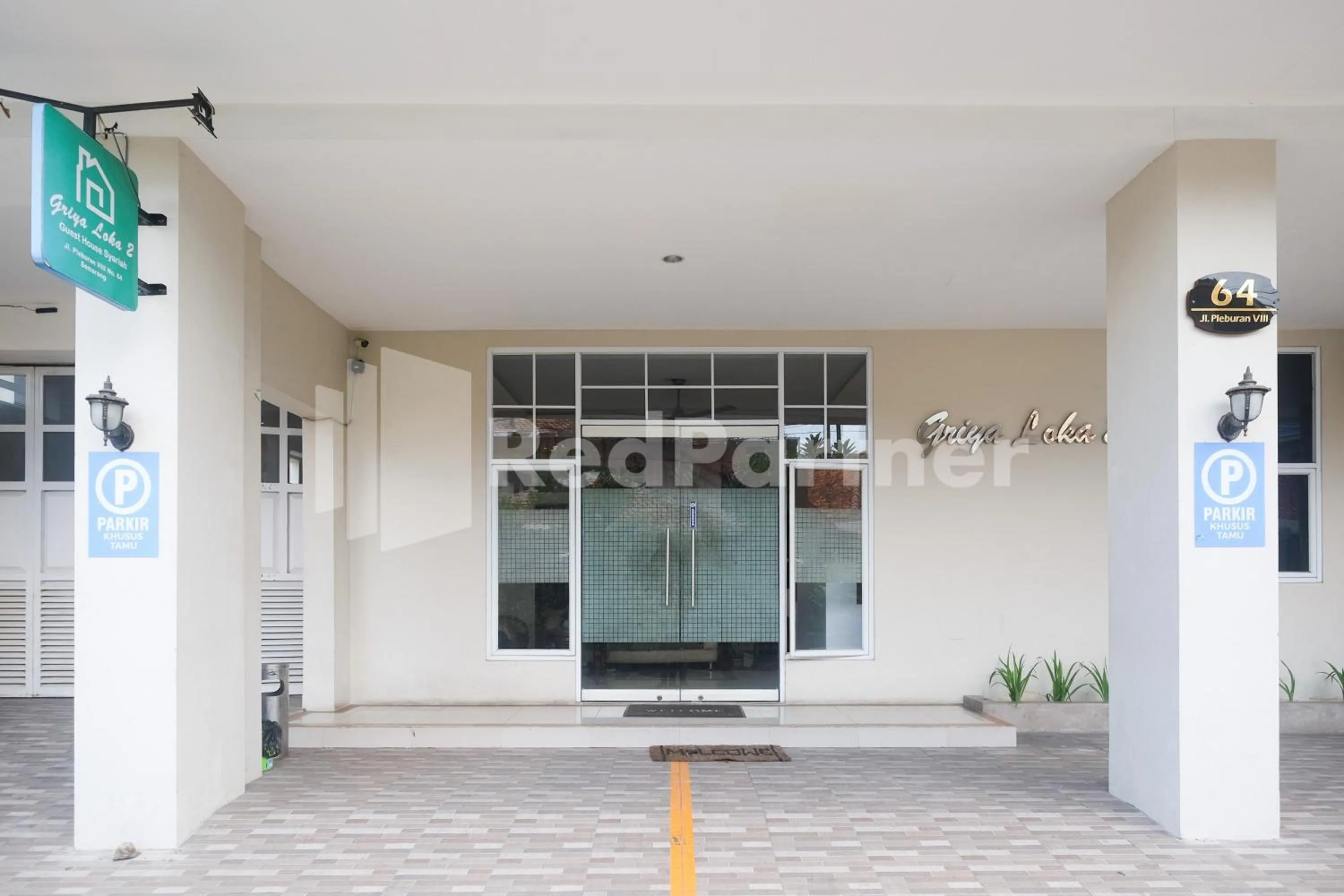 Property building in Griya Loka 2 Syariah Near Simpang Lima Mitra Reddoorz