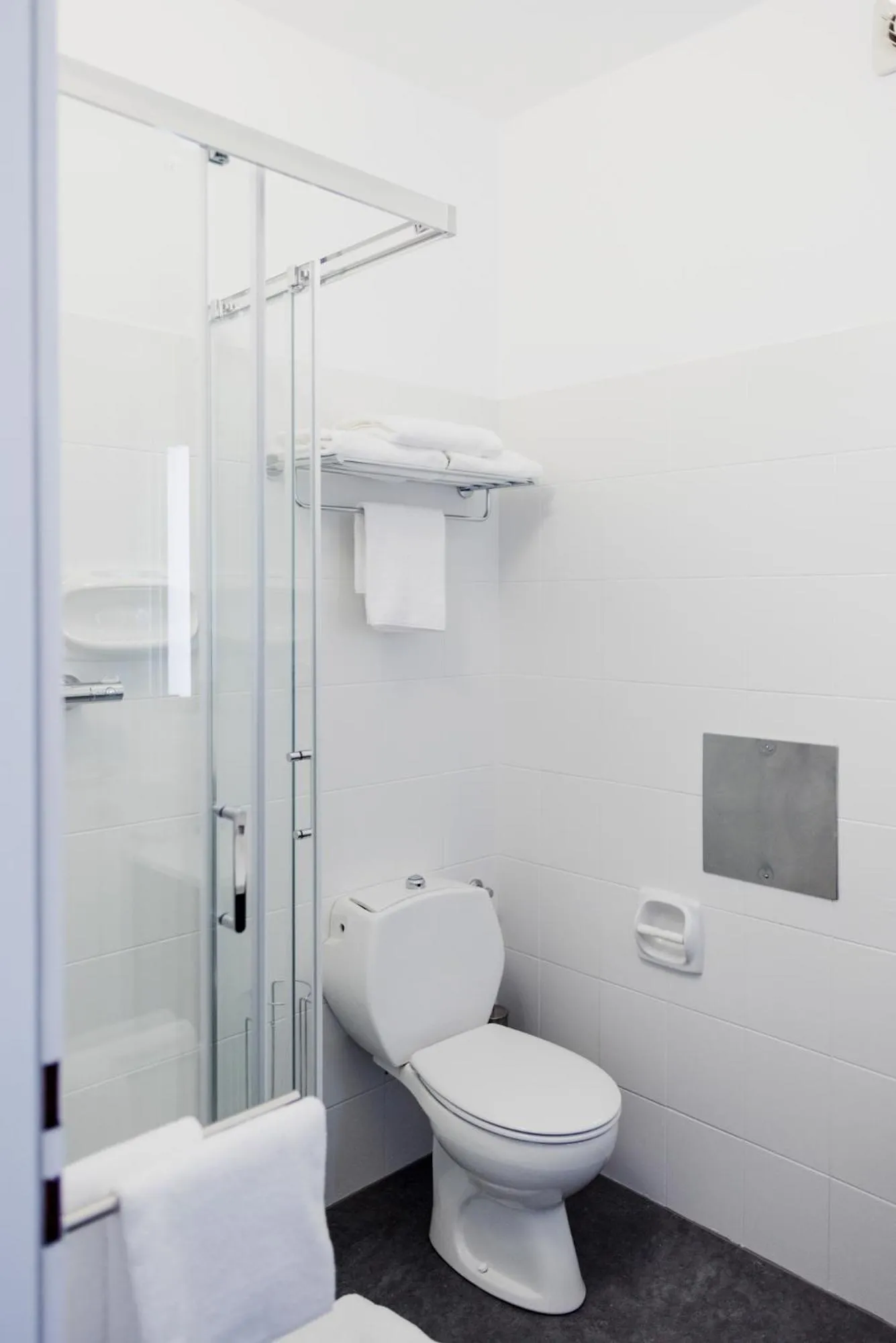 Bathroom in Müllner Smart Hotel Wien Self Check In