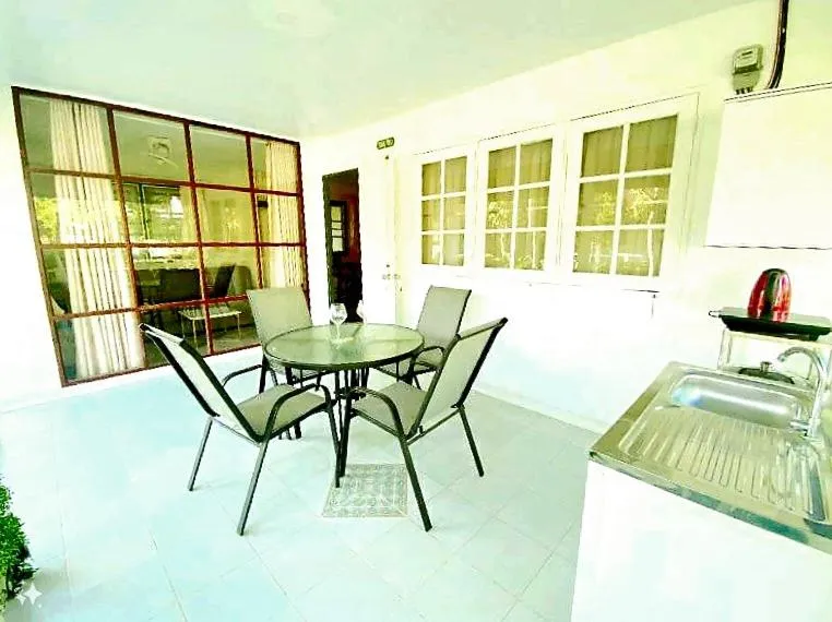 Baan Golden Resort & Residences