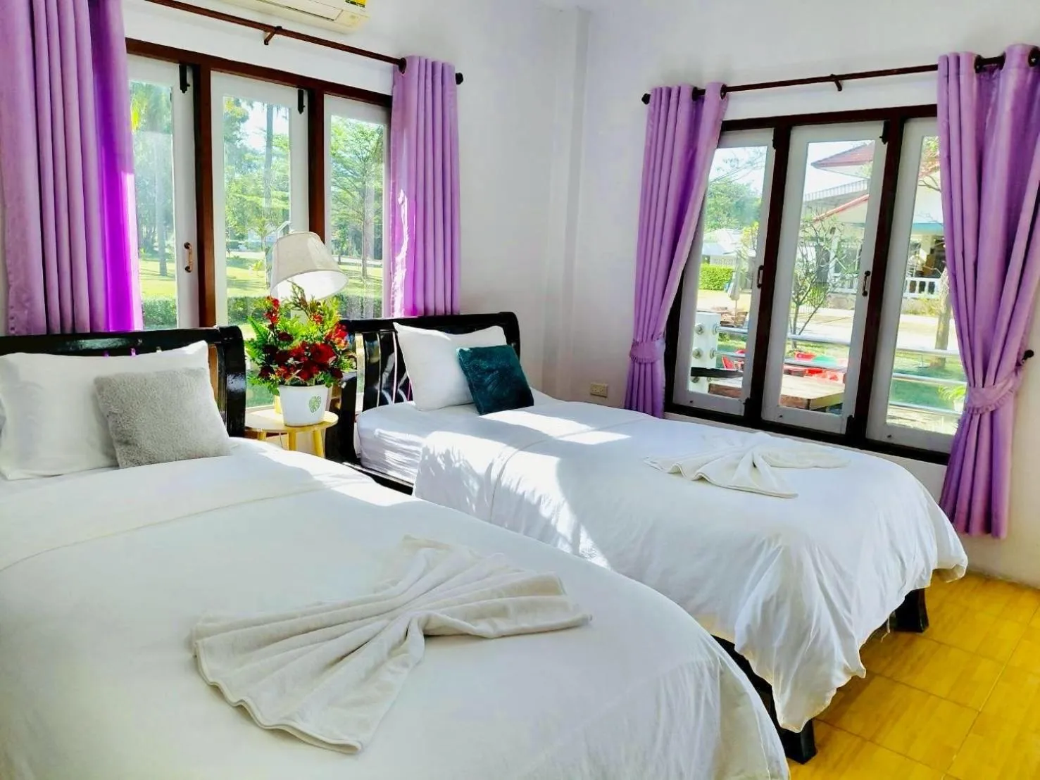 Bed in Baan Golden Resort & Residences