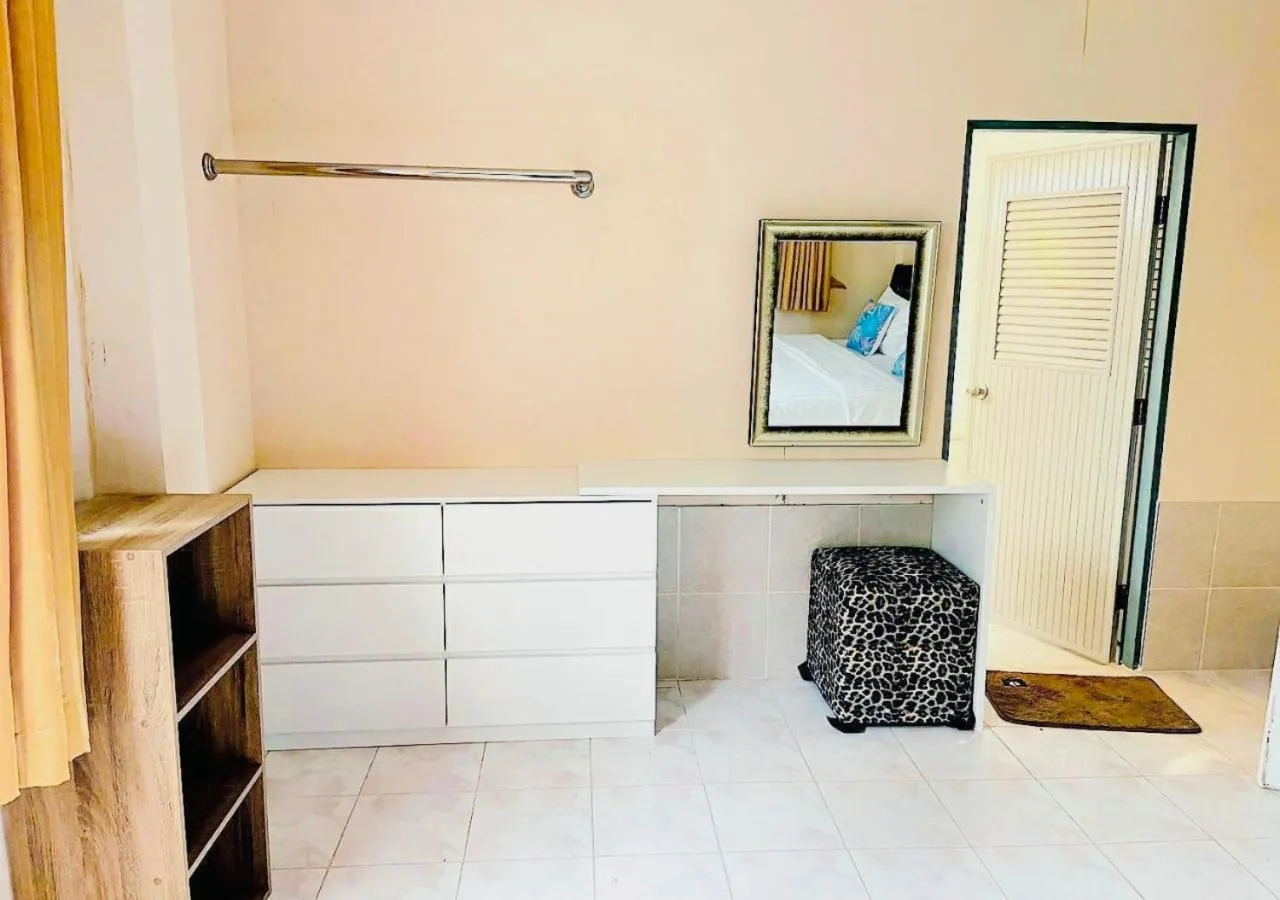 Baan Golden Resort & Residences