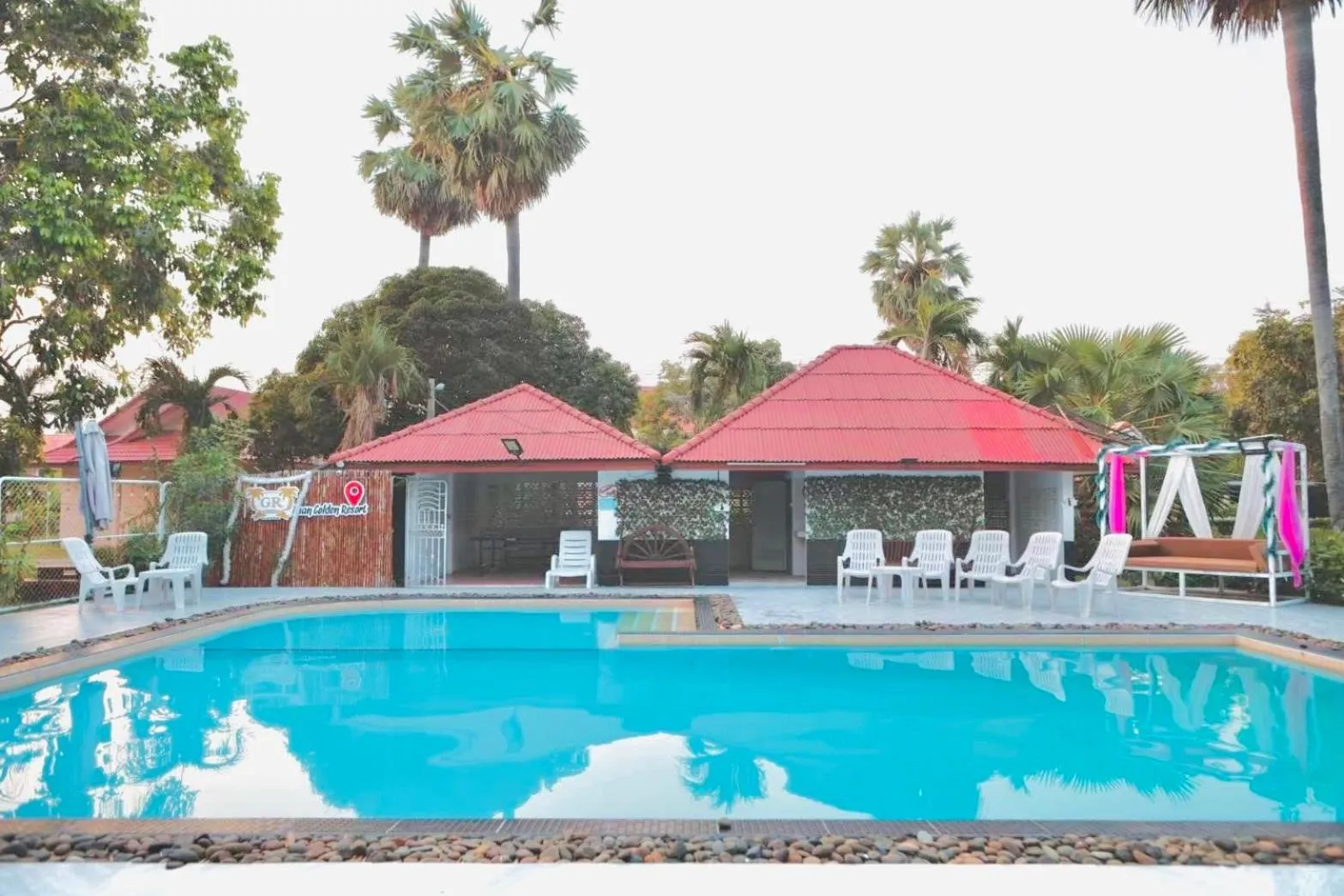 Baan Golden Resort & Residences