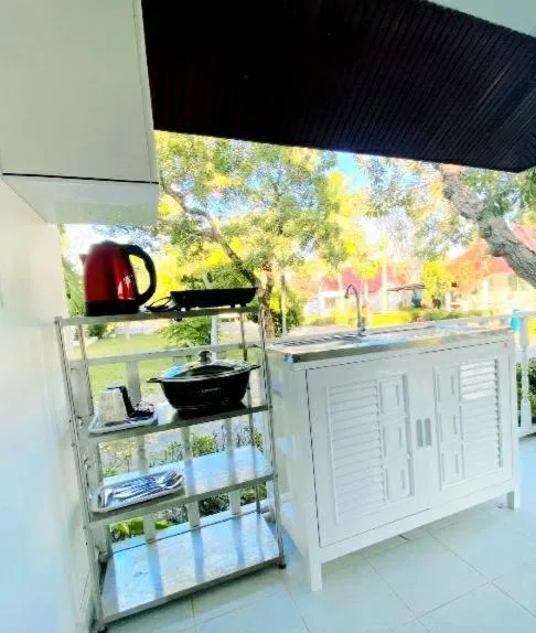 Baan Golden Resort & Residences