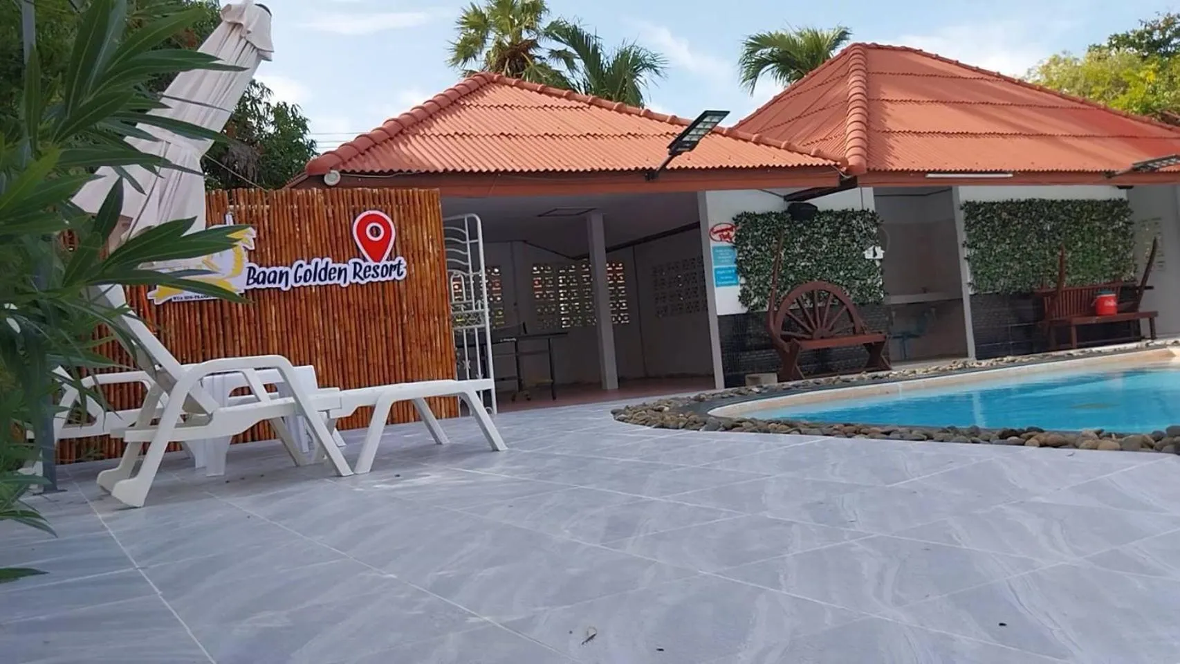 Patio in Baan Golden Resort & Residences