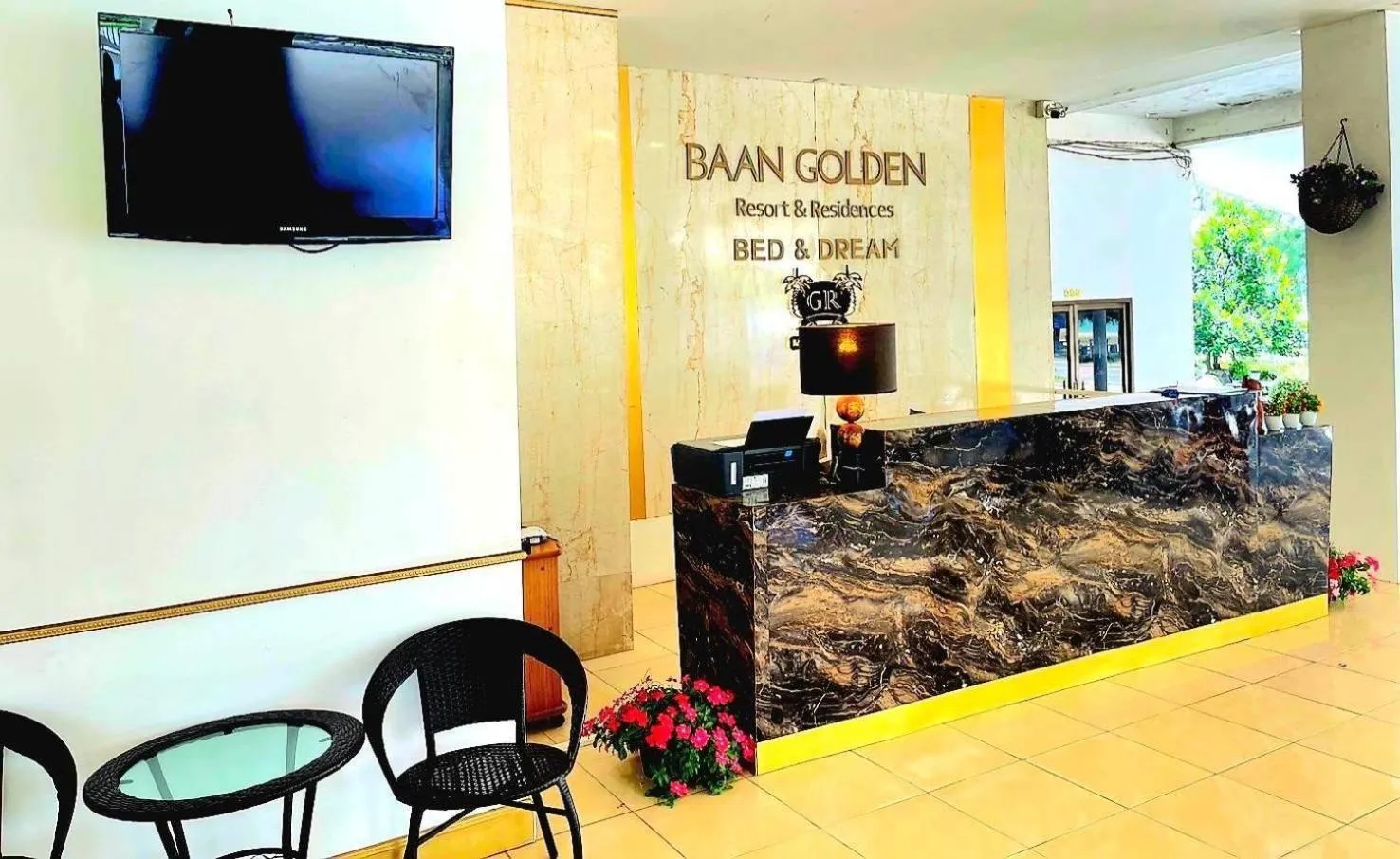 Lobby or reception in Baan Golden Resort & Residences