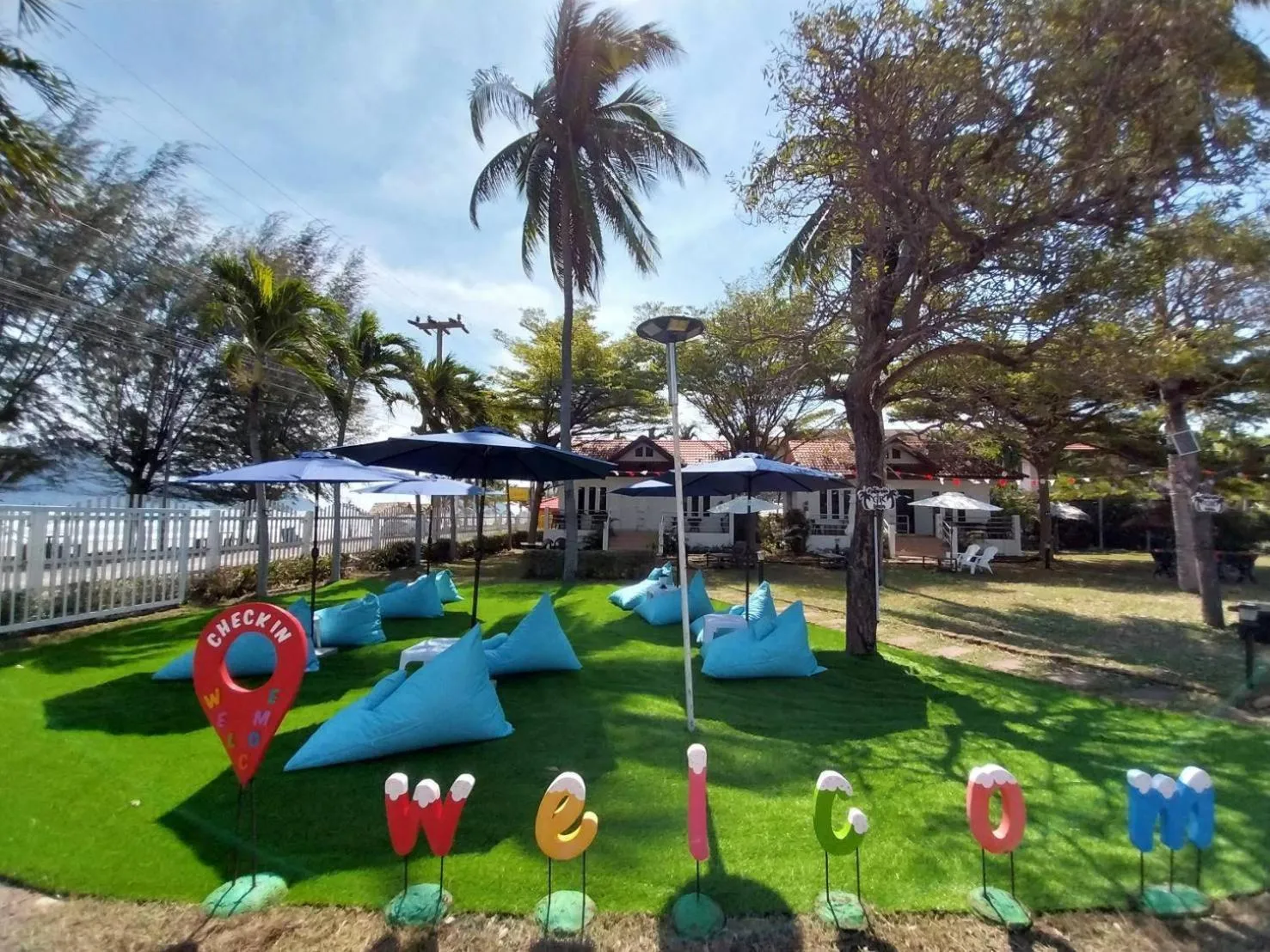 Baan Golden Resort & Residences