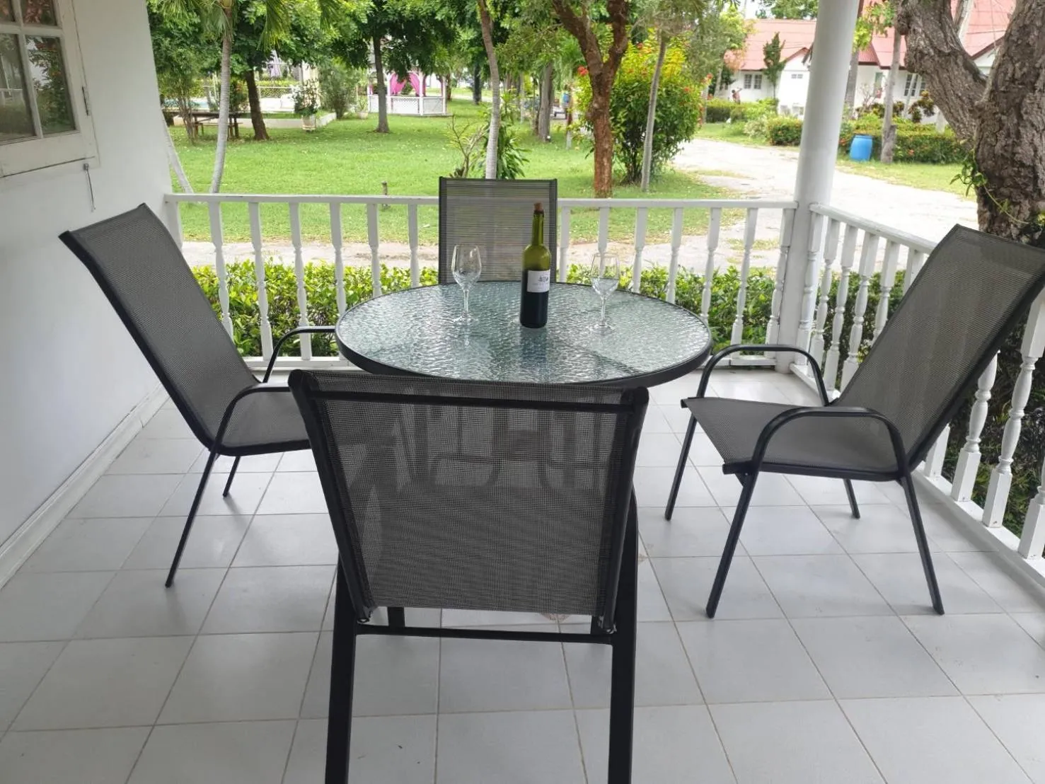 Baan Golden Resort & Residences