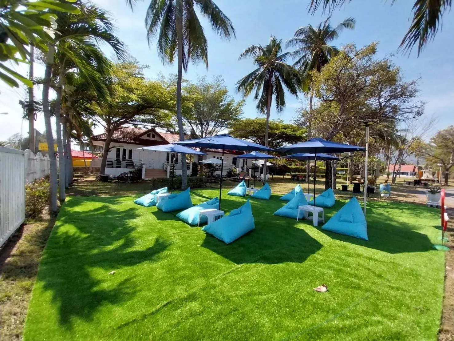 Baan Golden Resort & Residences