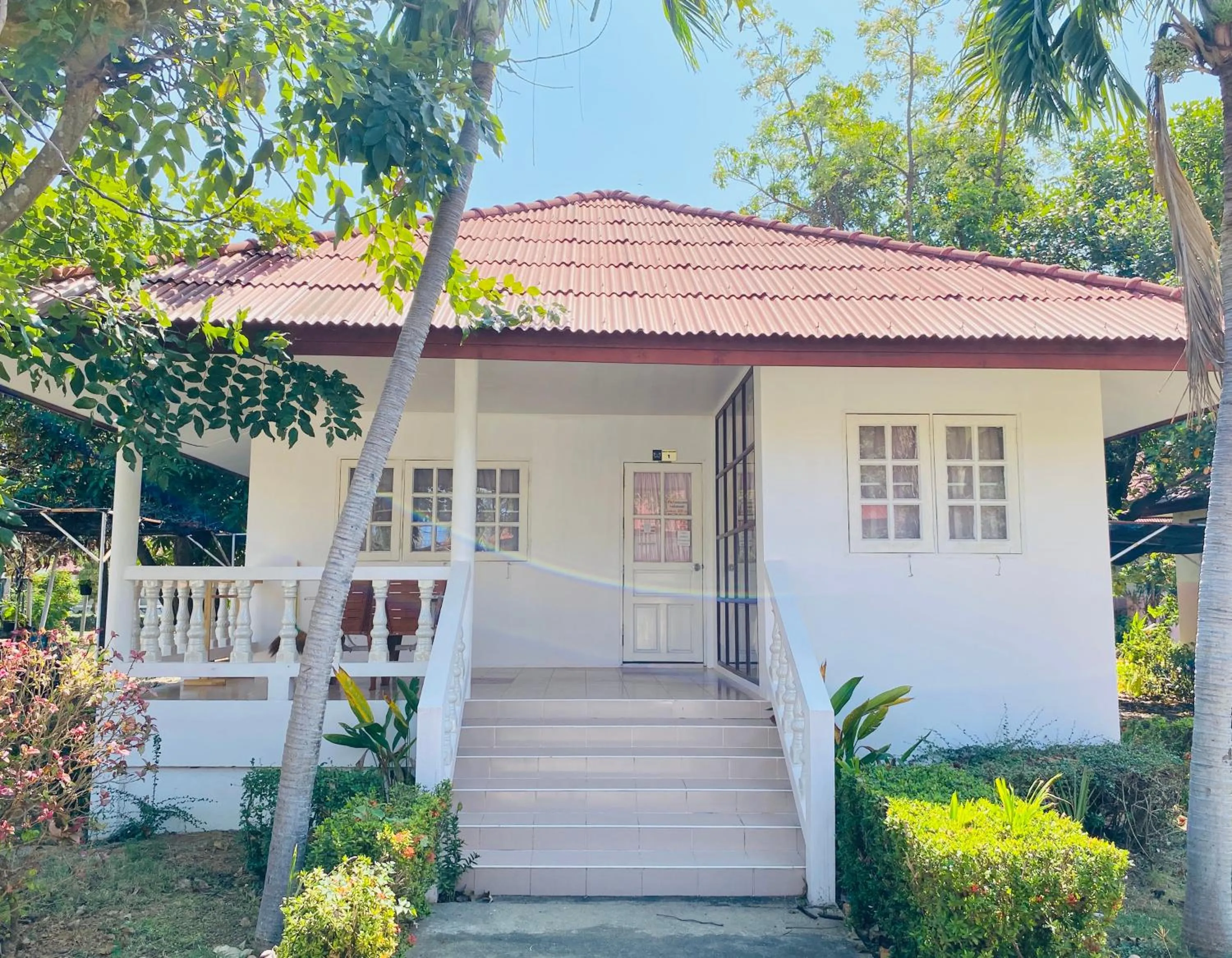 Baan Golden Resort & Residences