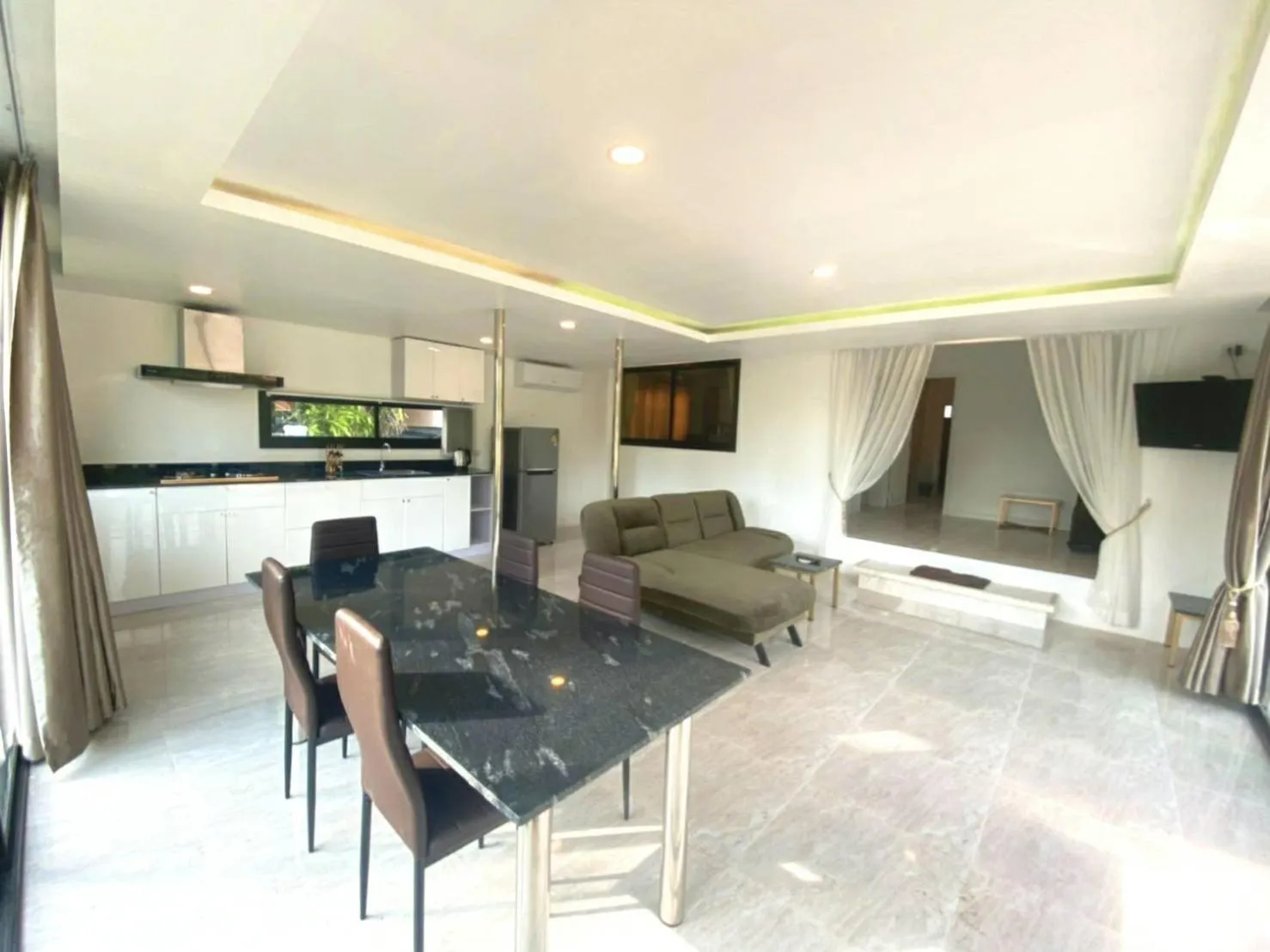 Baan Golden Resort & Residences