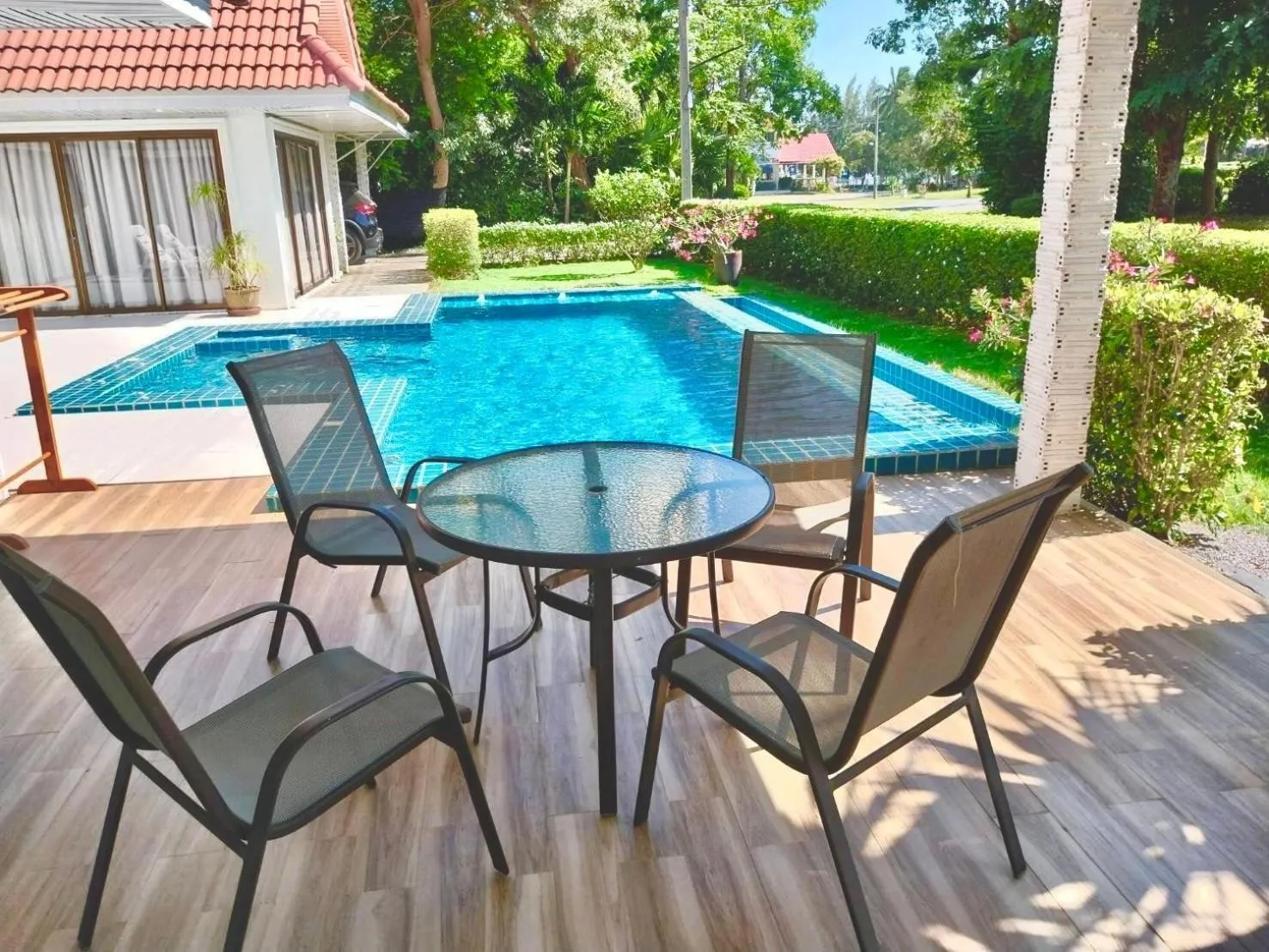 Baan Golden Resort & Residences