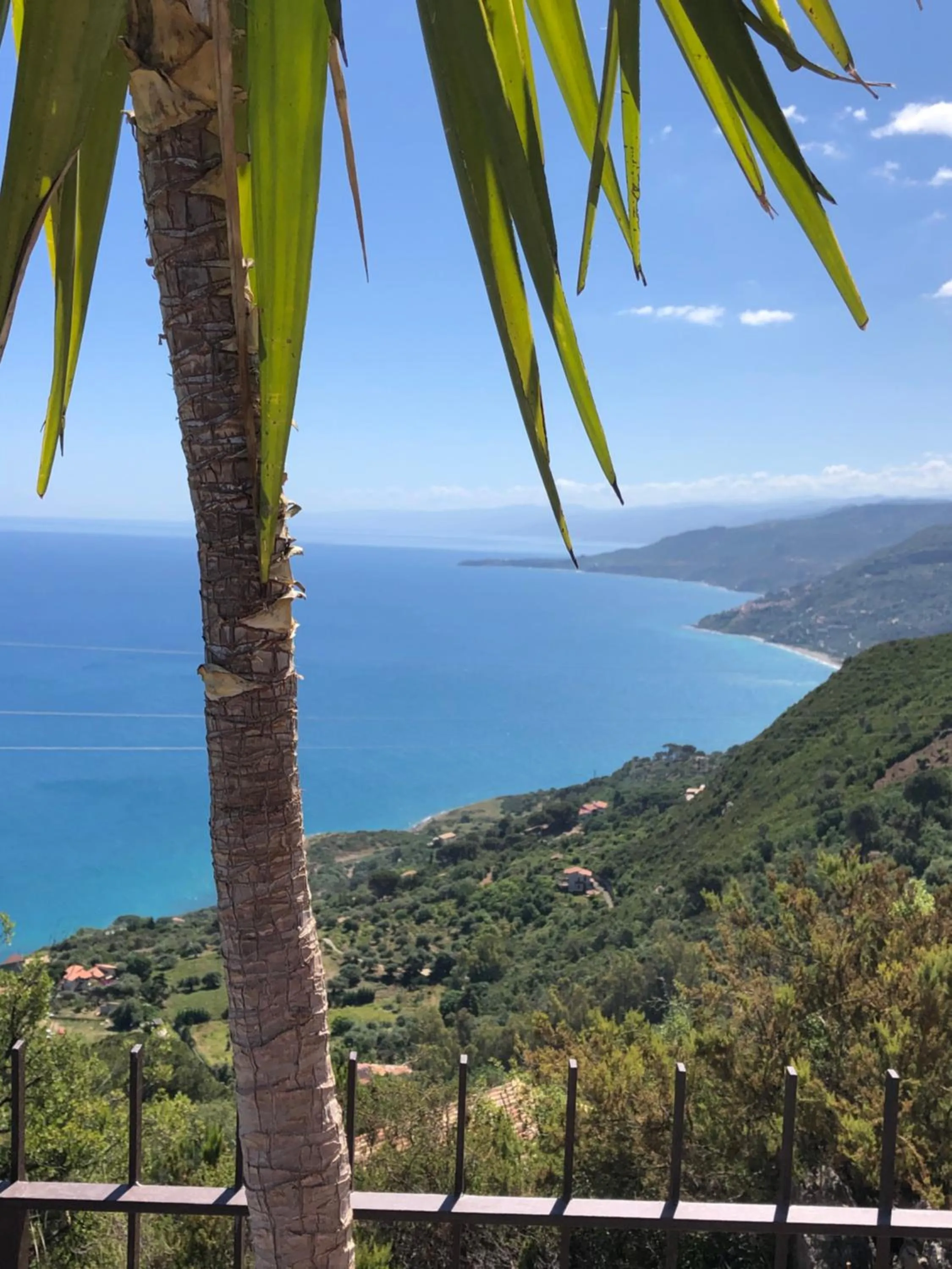 Sea view in B&B Roomantic & Piscina Idromassaggio