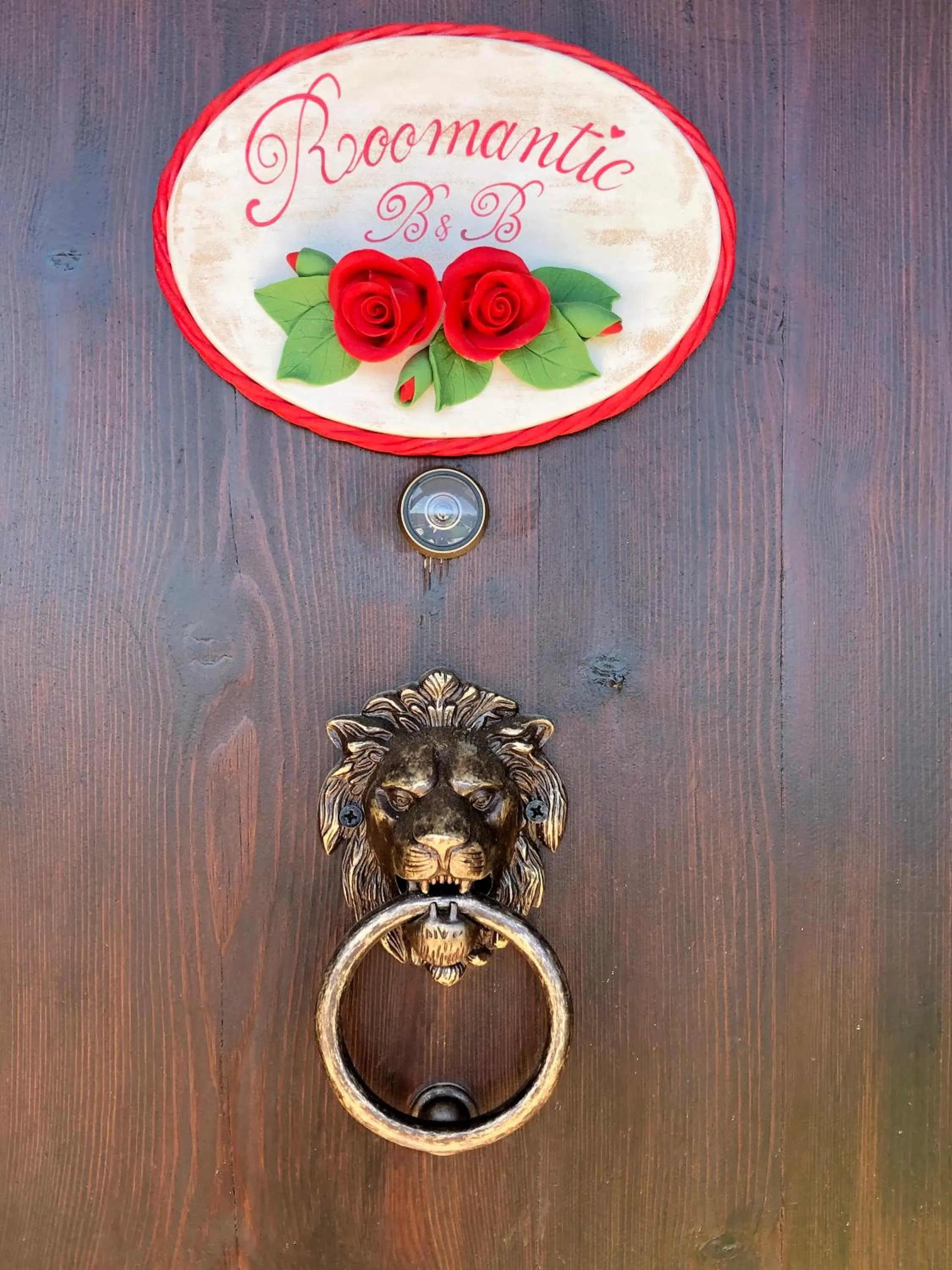 Property logo or sign in B&B Roomantic & Piscina Idromassaggio