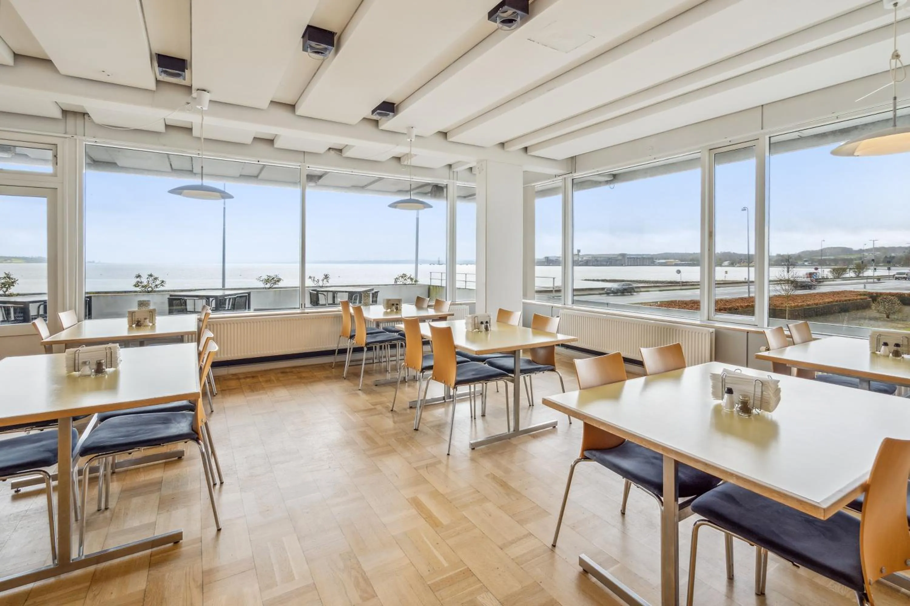 Restaurant/places to eat in Hotel Østersø