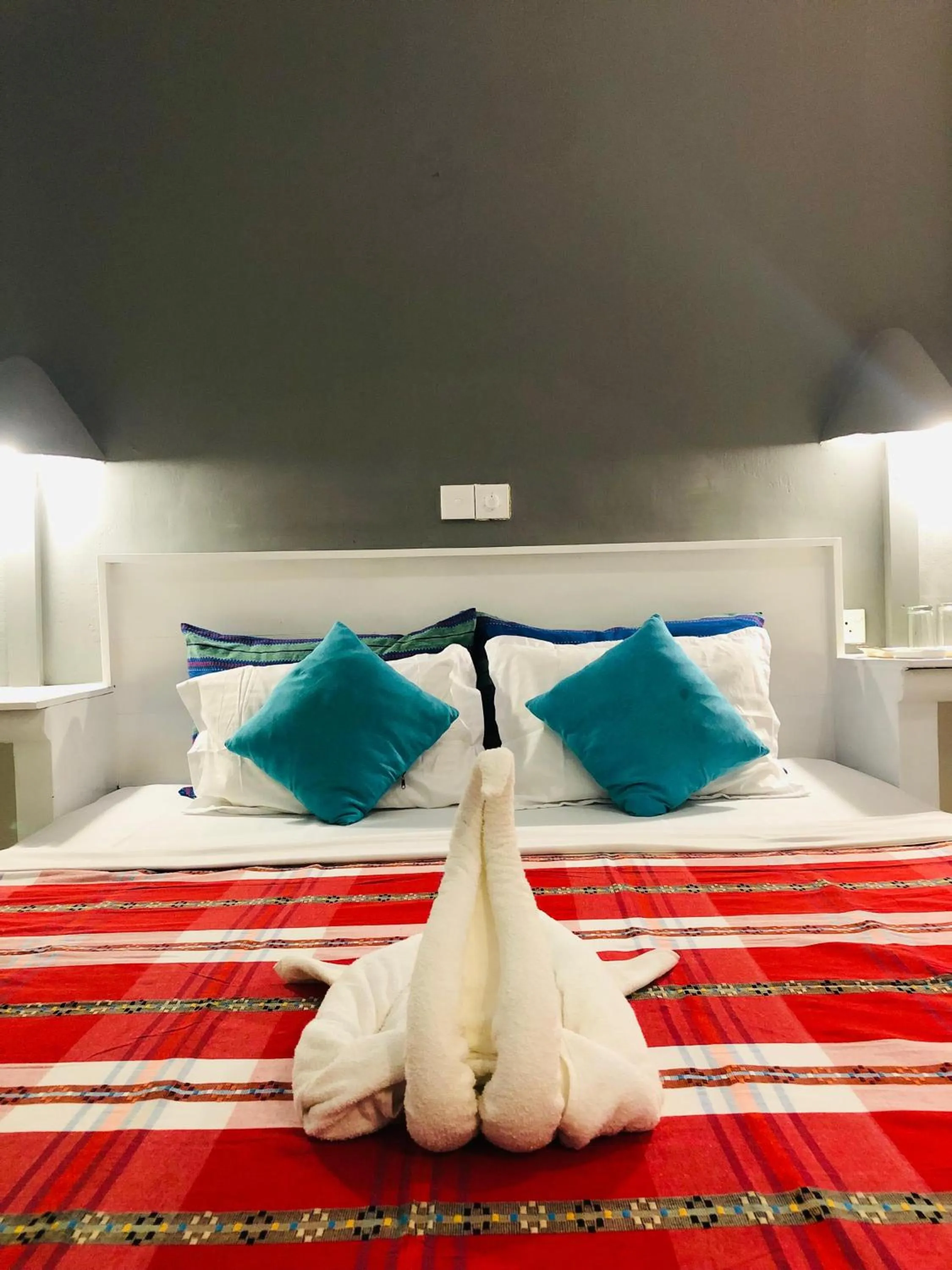 Bed in Hotel Vibration