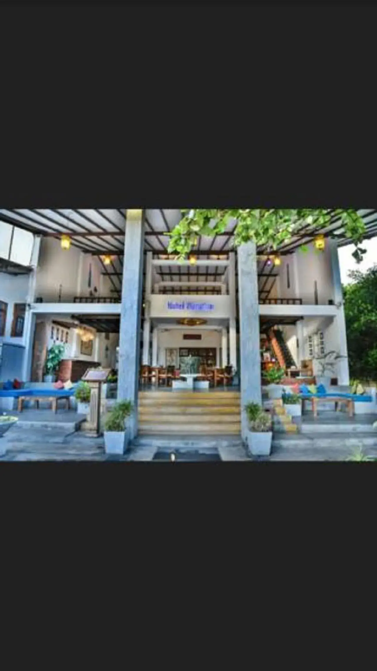 Facade/entrance in Hotel Vibration Facade/entrance in Hotel Vibration