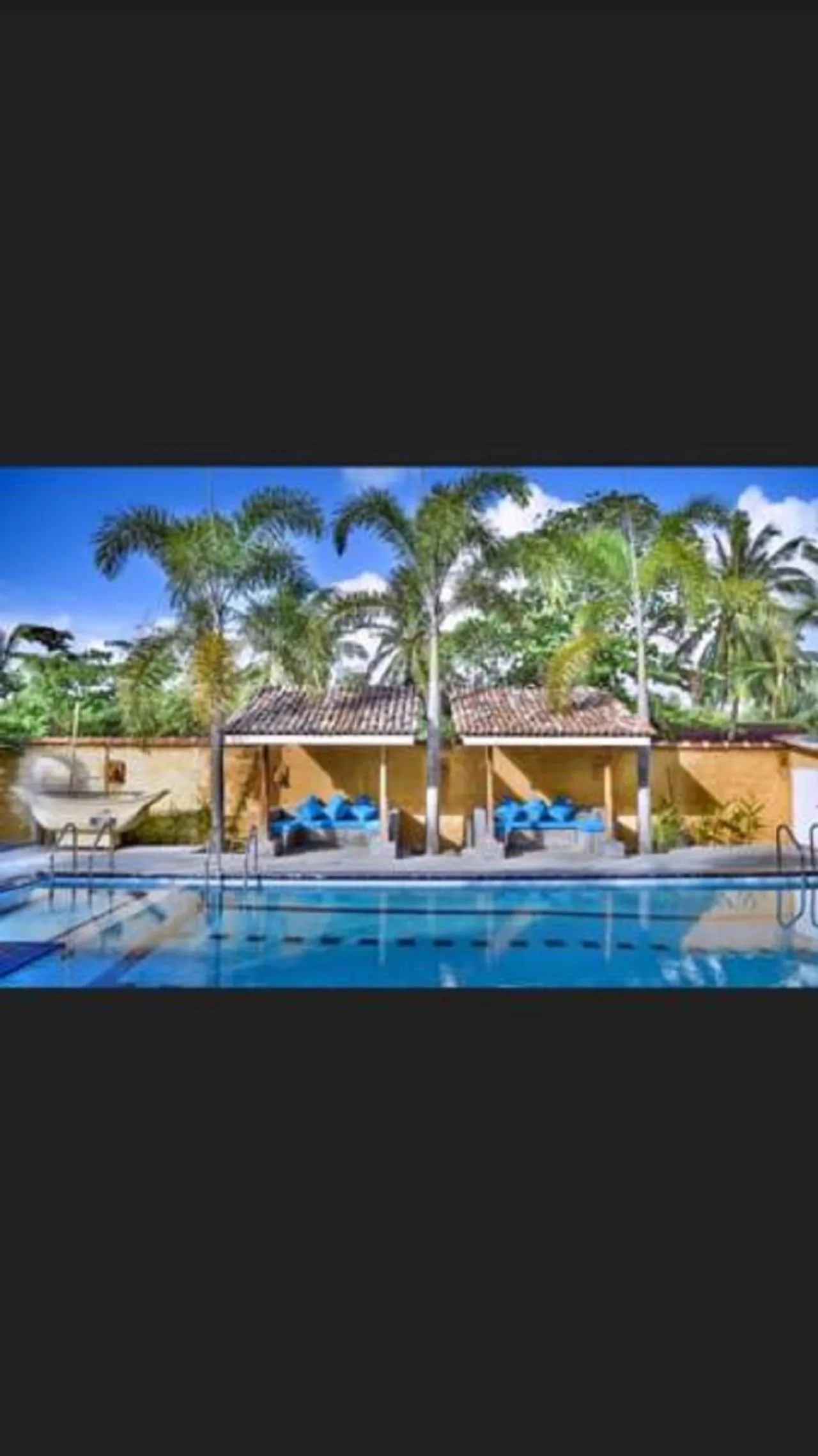 Restaurant/places to eat in Hotel Vibration