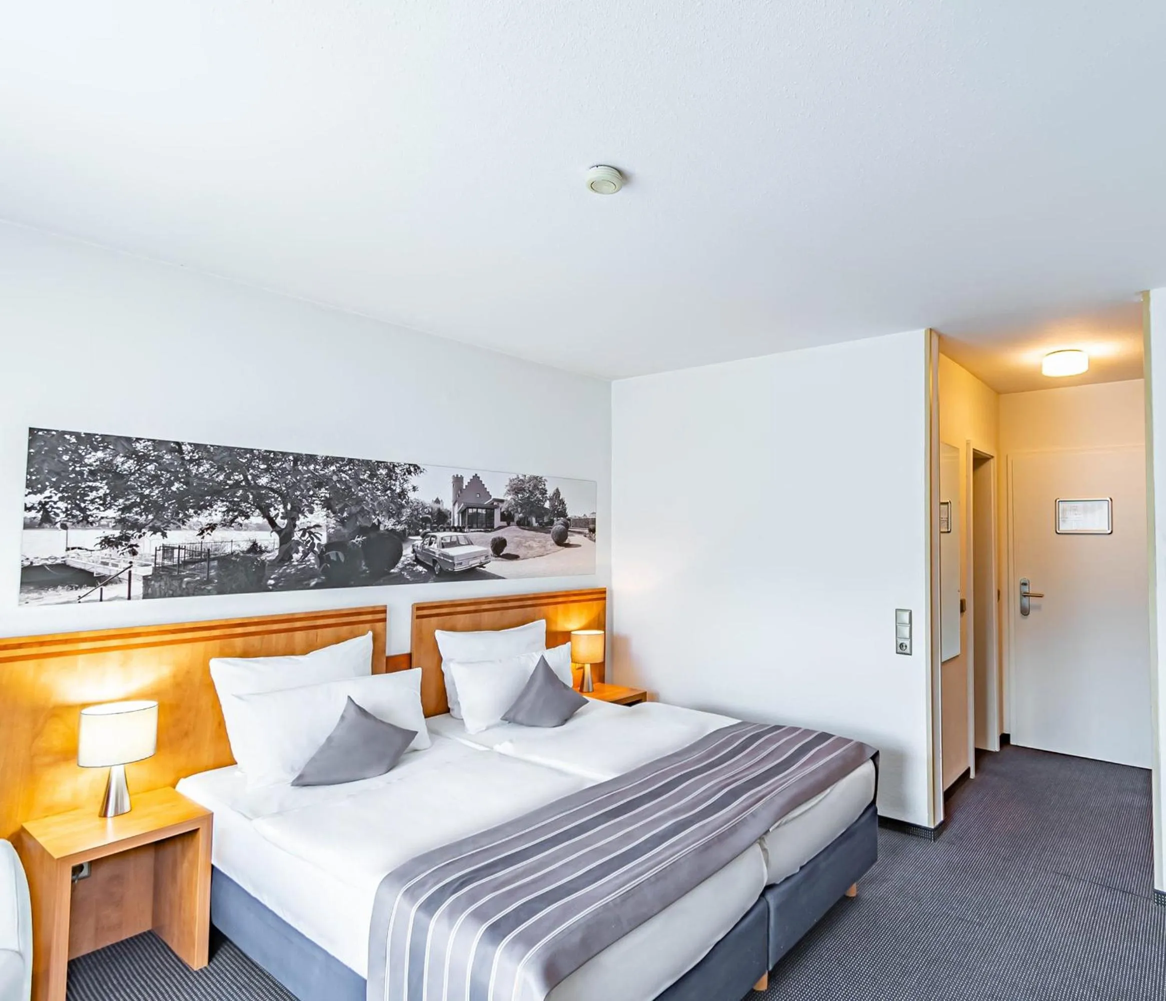 Bedroom, Bed in Parkhotel Sonnenberg