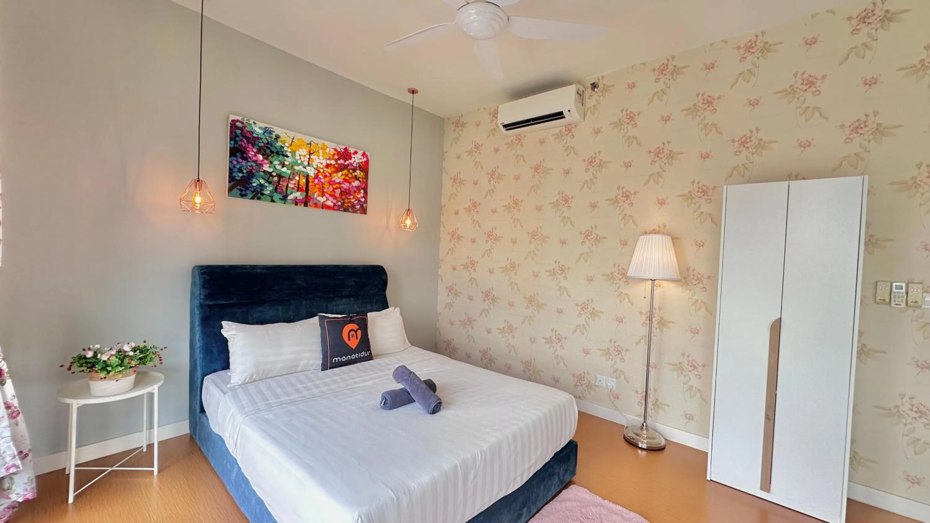 Bed in Manatidur@THE HUB SS2