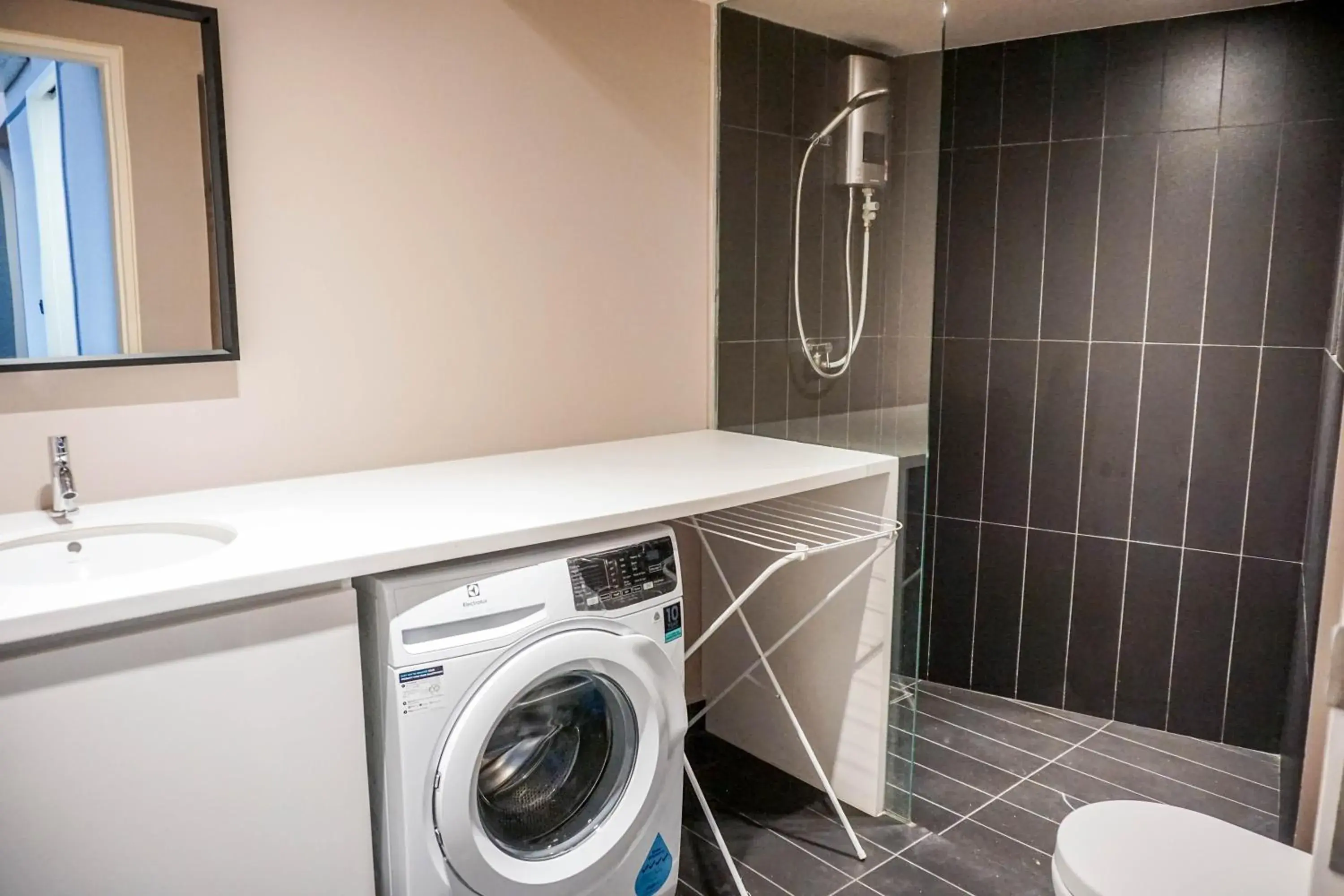 Bathroom in Manatidur@THE HUB SS2 Bathroom in Manatidur@THE HUB SS2