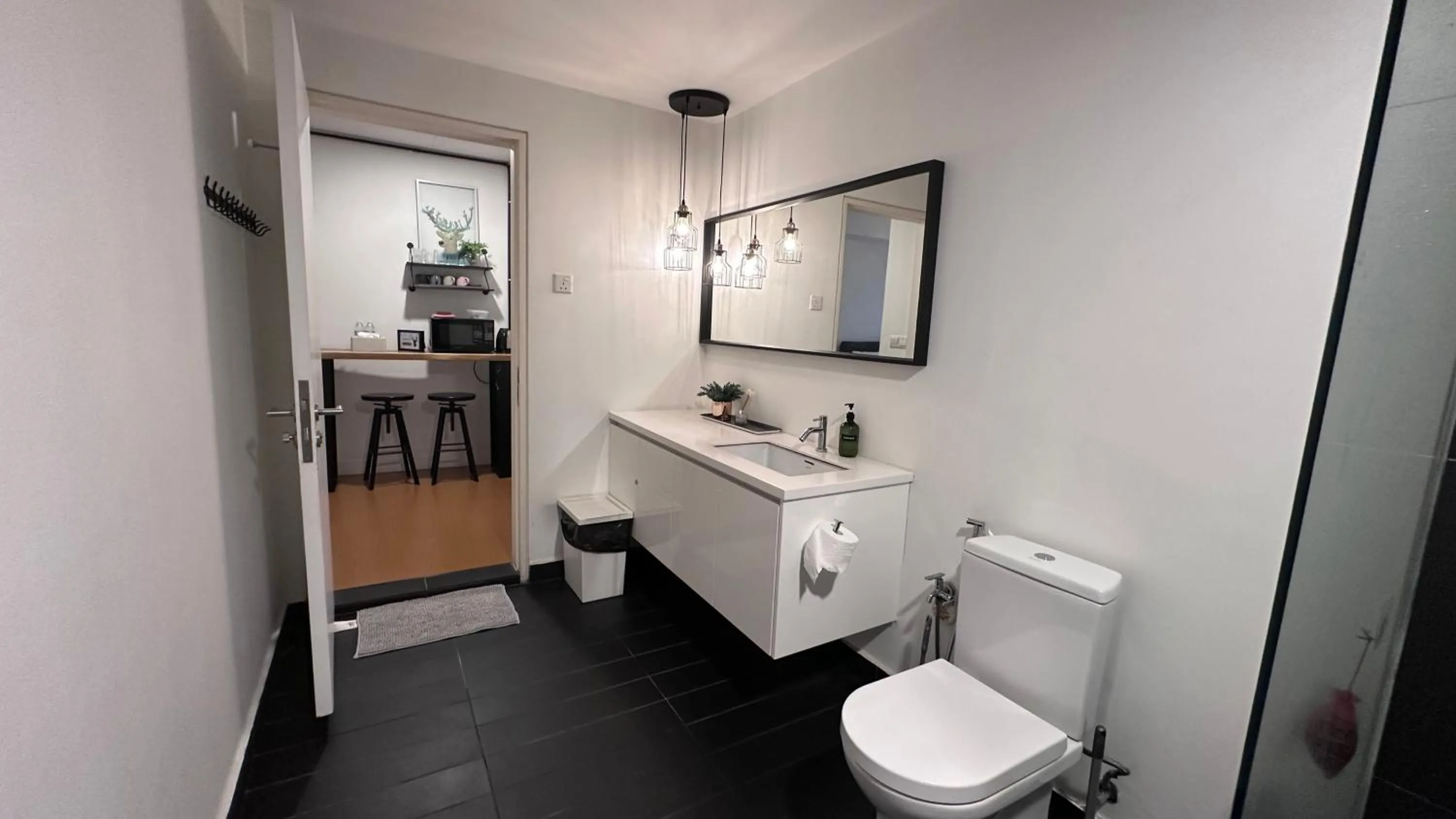 Bathroom in Manatidur@THE HUB SS2