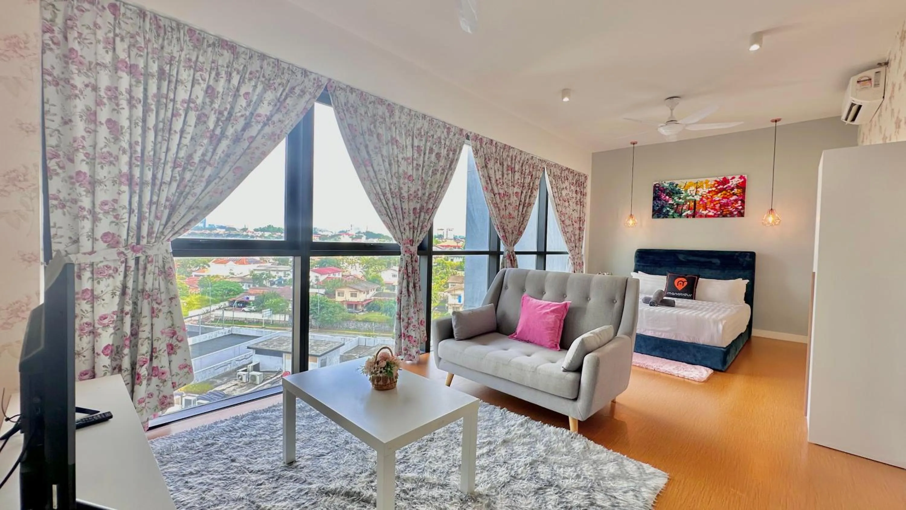 Bedroom in Manatidur@THE HUB SS2