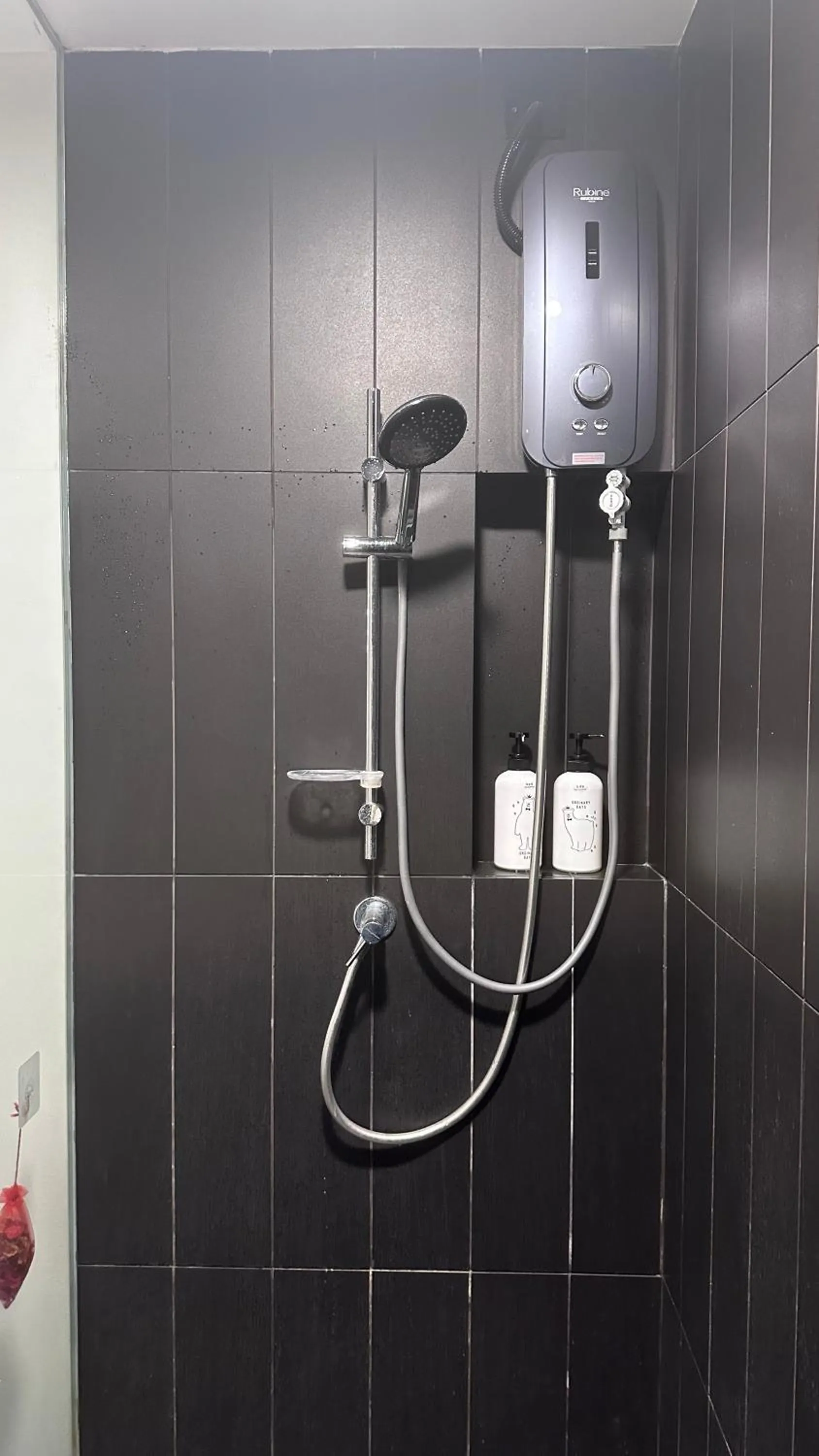 Bathroom in Manatidur@THE HUB SS2