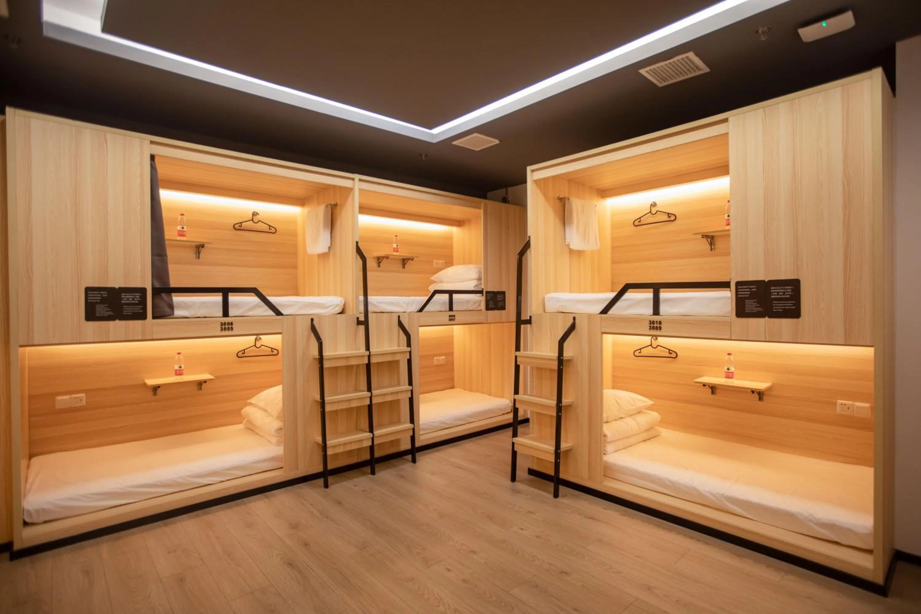 bunk bed, Bed in Xi'an Desti Youth Park Hostel Bell & Drum Tower