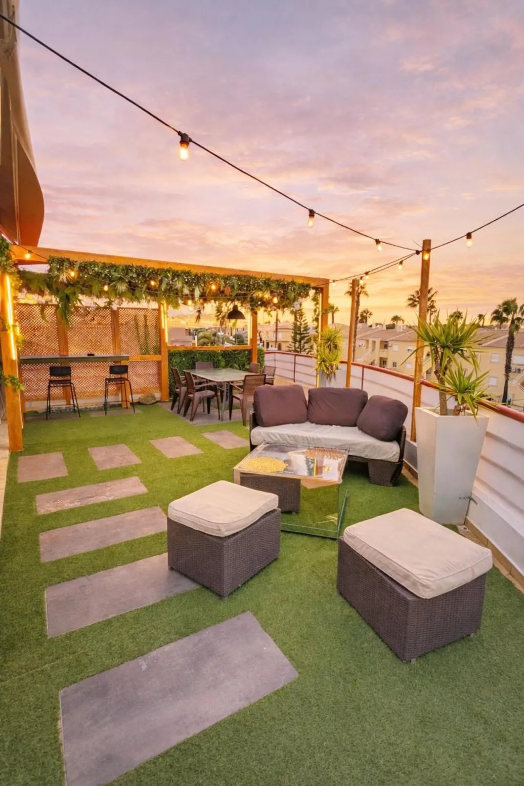 Penthouse with Private Rooftop & Seaview
