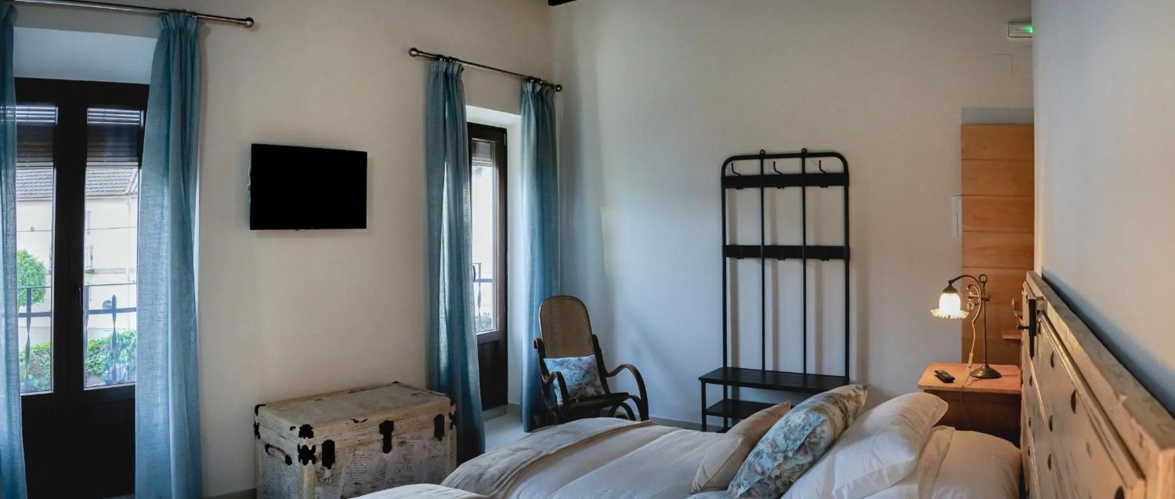 Photo of the whole room, Bed in Casa Rural Villa San Juan