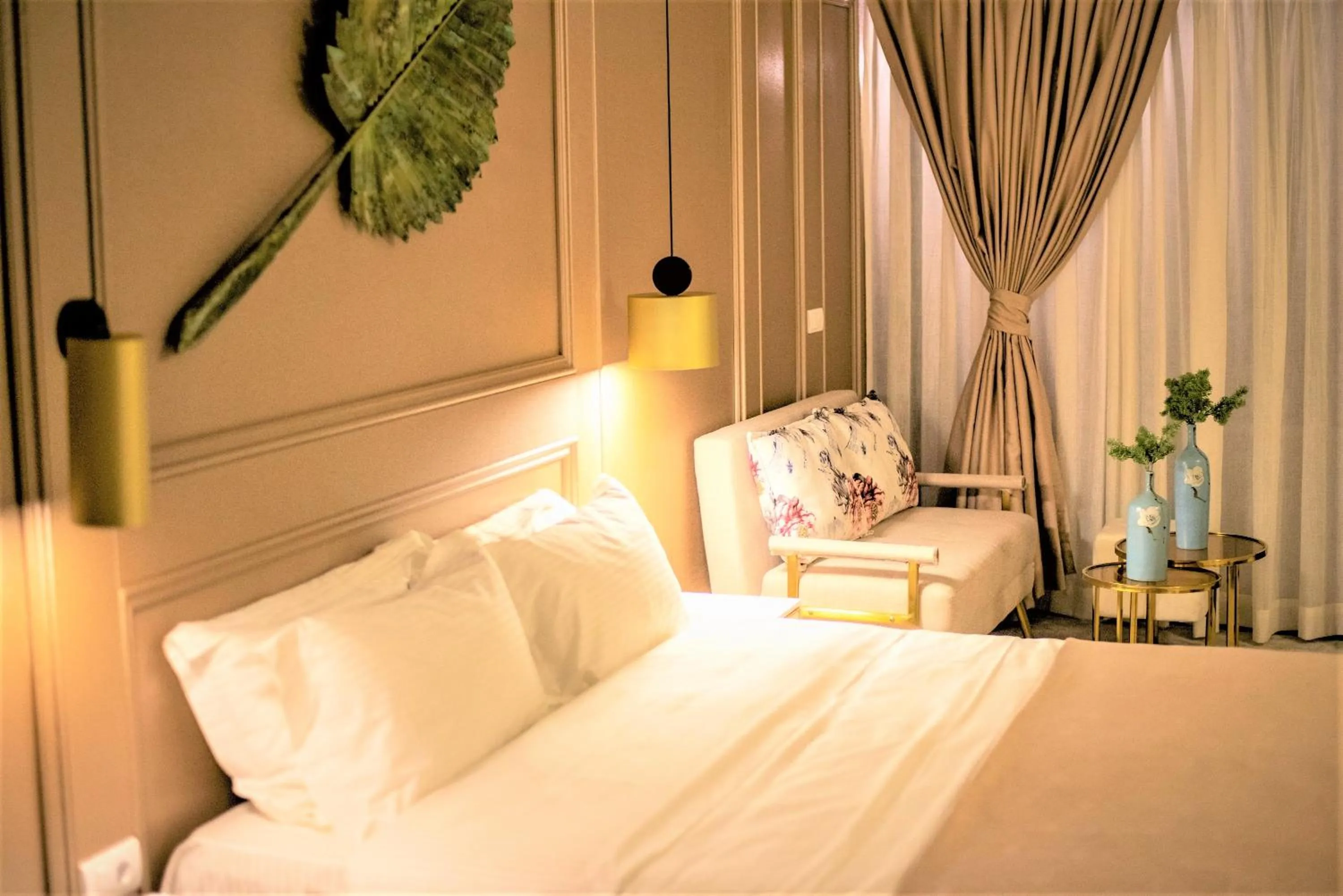 Bedroom, Bed in Plaza Hotel&SPA