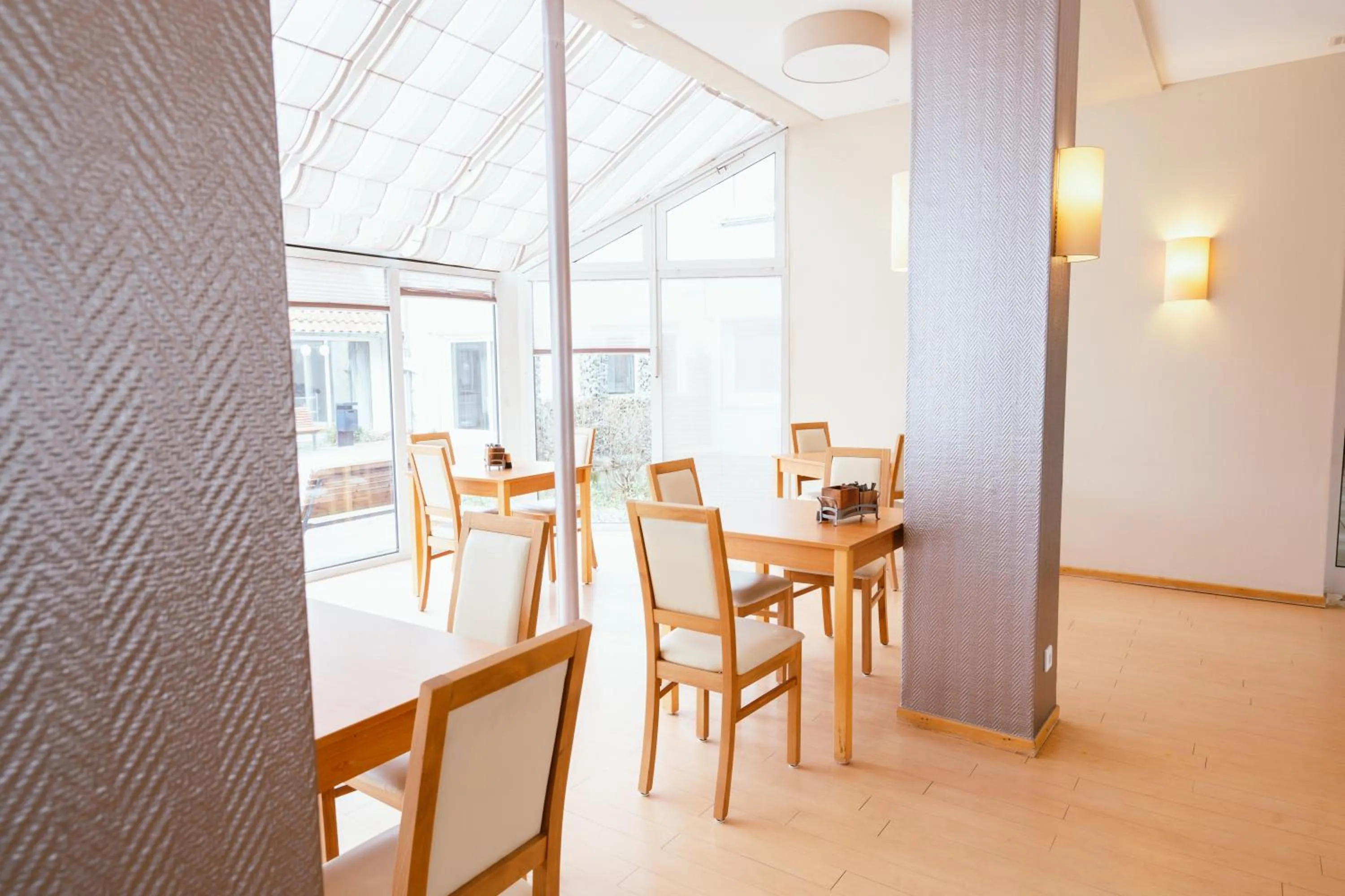 Restaurant/places to eat in Hotel am Park Bad Driburg