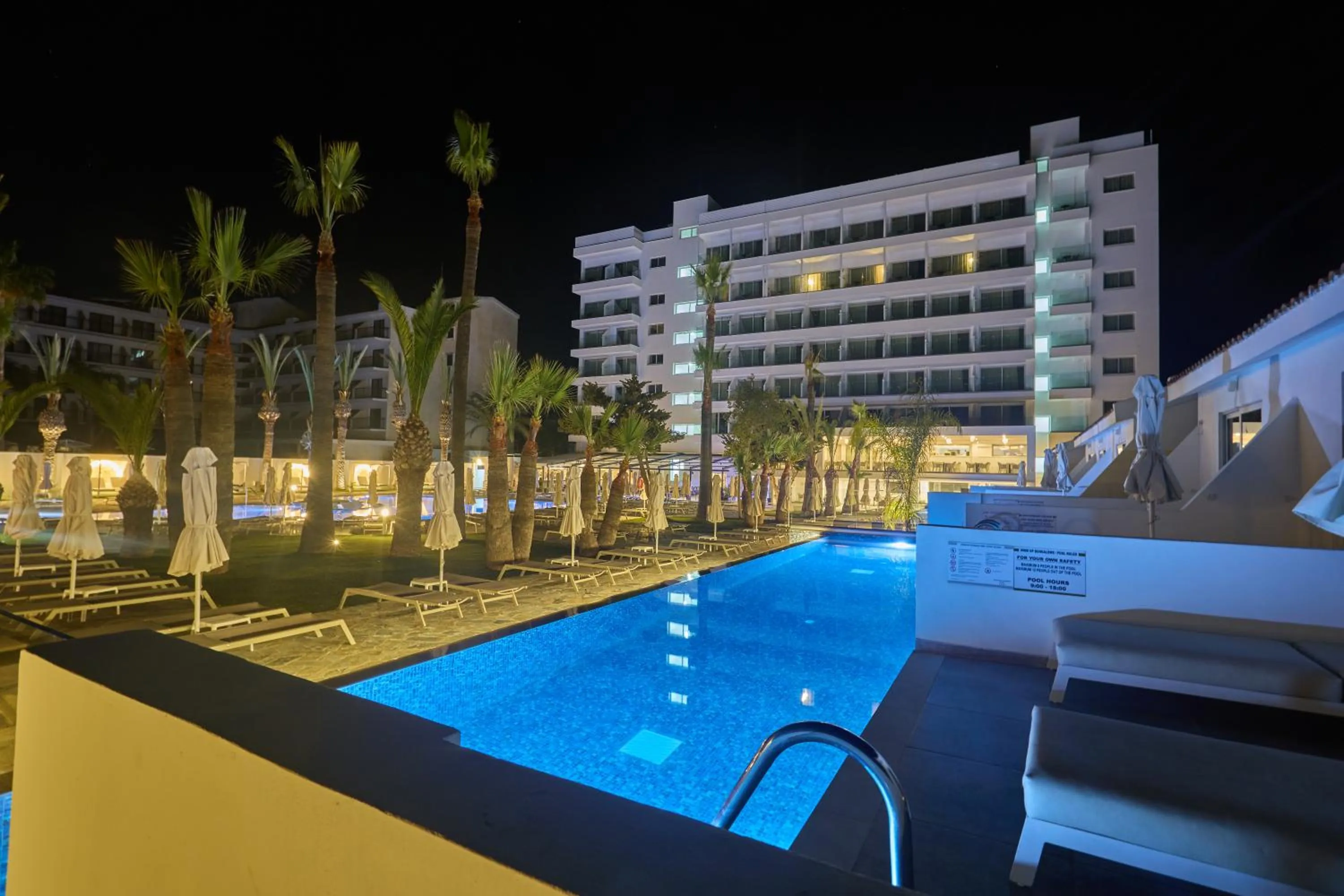 Bohemian Gardens Hotel