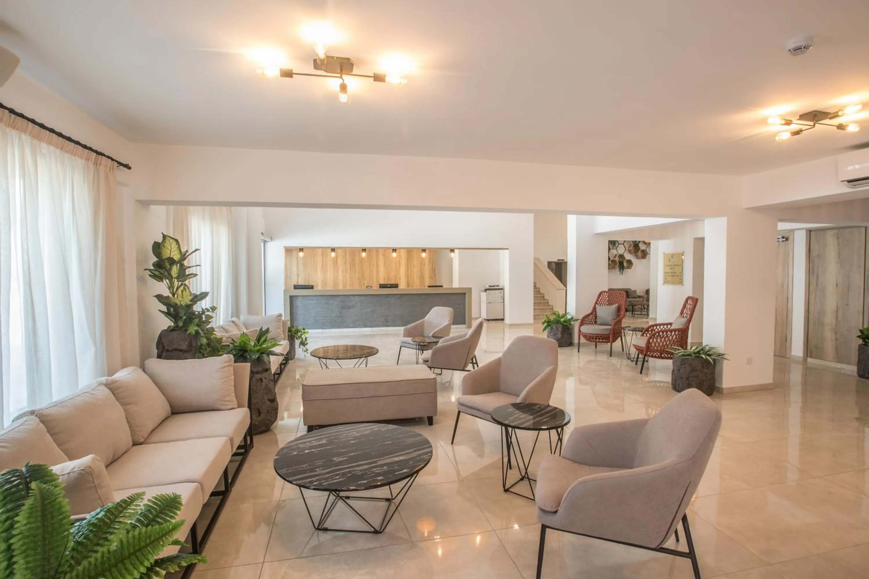 Lobby or reception in Bohemian Gardens Hotel