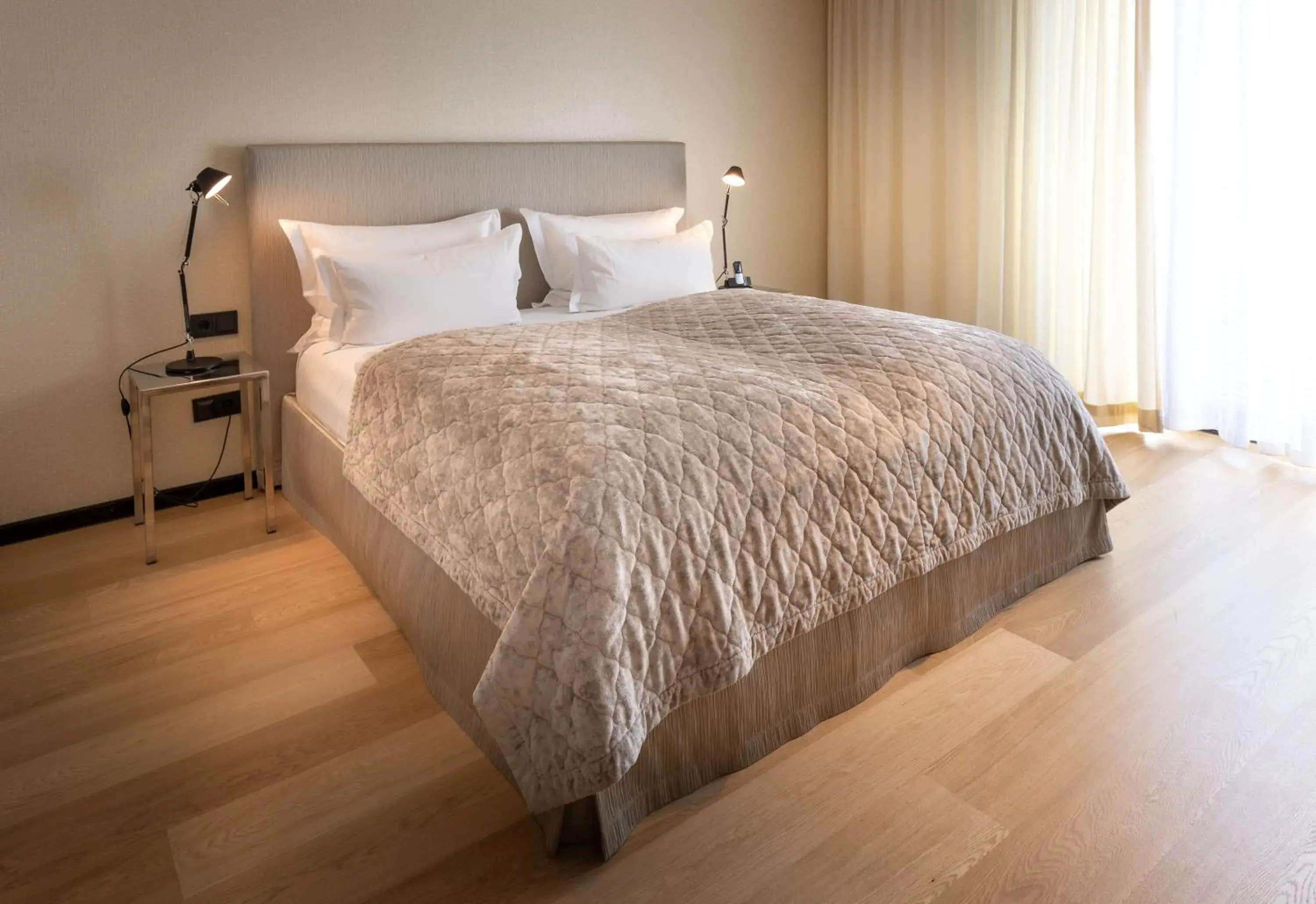 Bed in La Mansion Vi Vadi Hotel Bed in La Mansion Vi Vadi Hotel