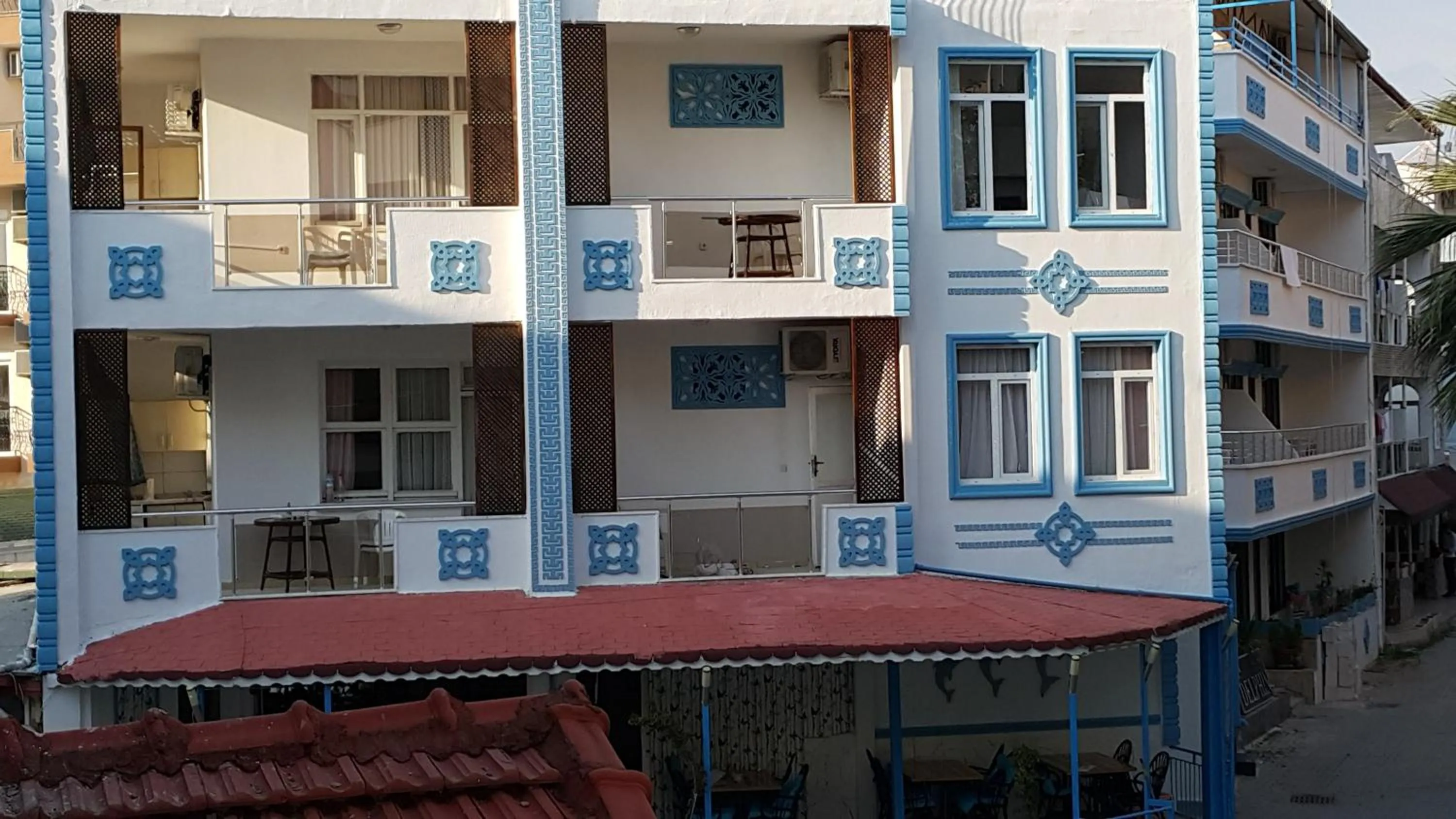 Facade/entrance in Delphin Hotel Side