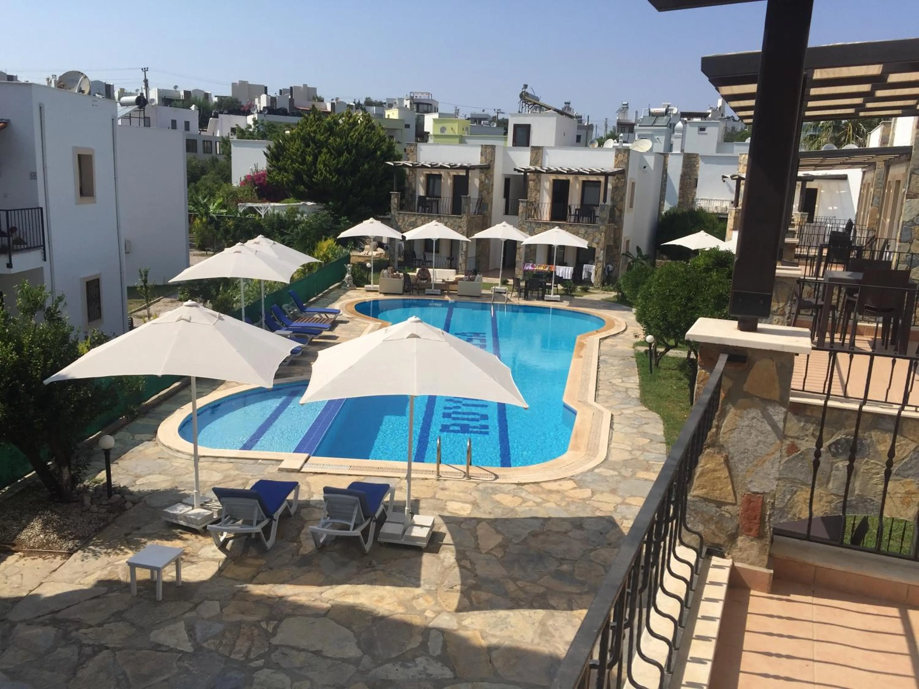 Diving in The Mara Suite