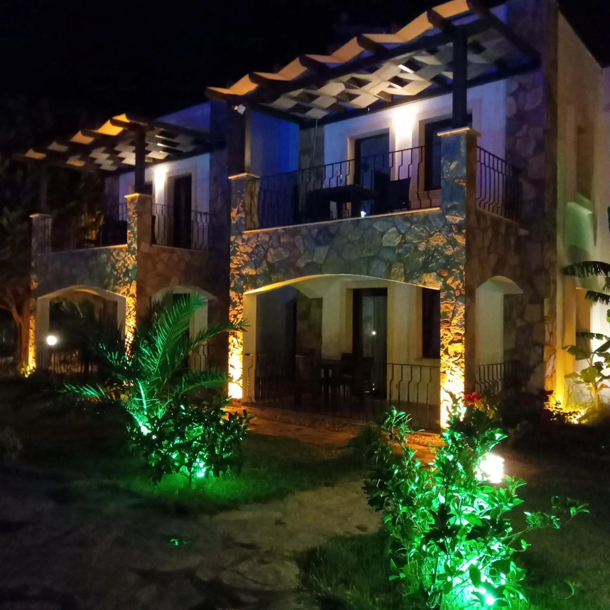 Evening entertainment in The Mara Suite