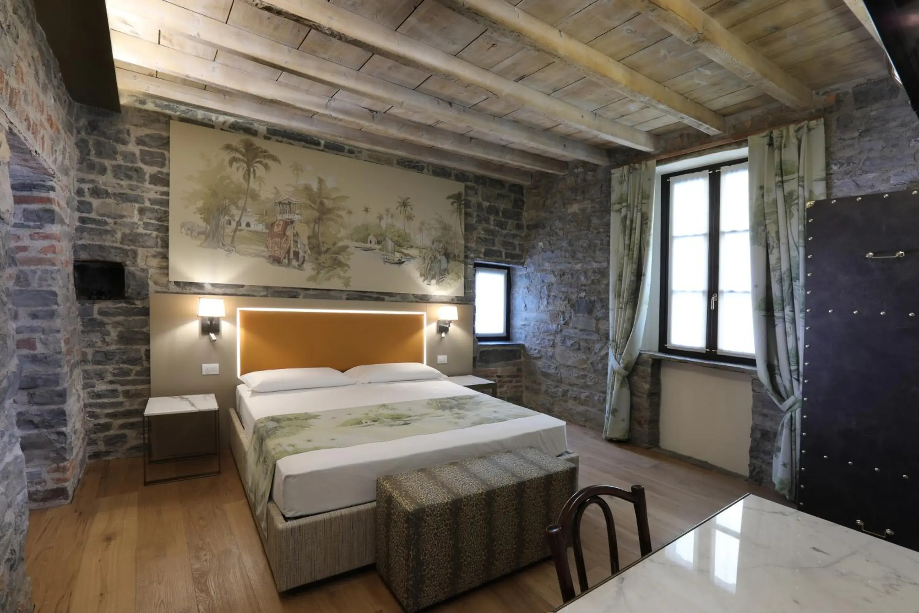 Deluxe Double Room in Suites&Atelier Lake Como Deluxe Double Room in Suites&Atelier Lake Como