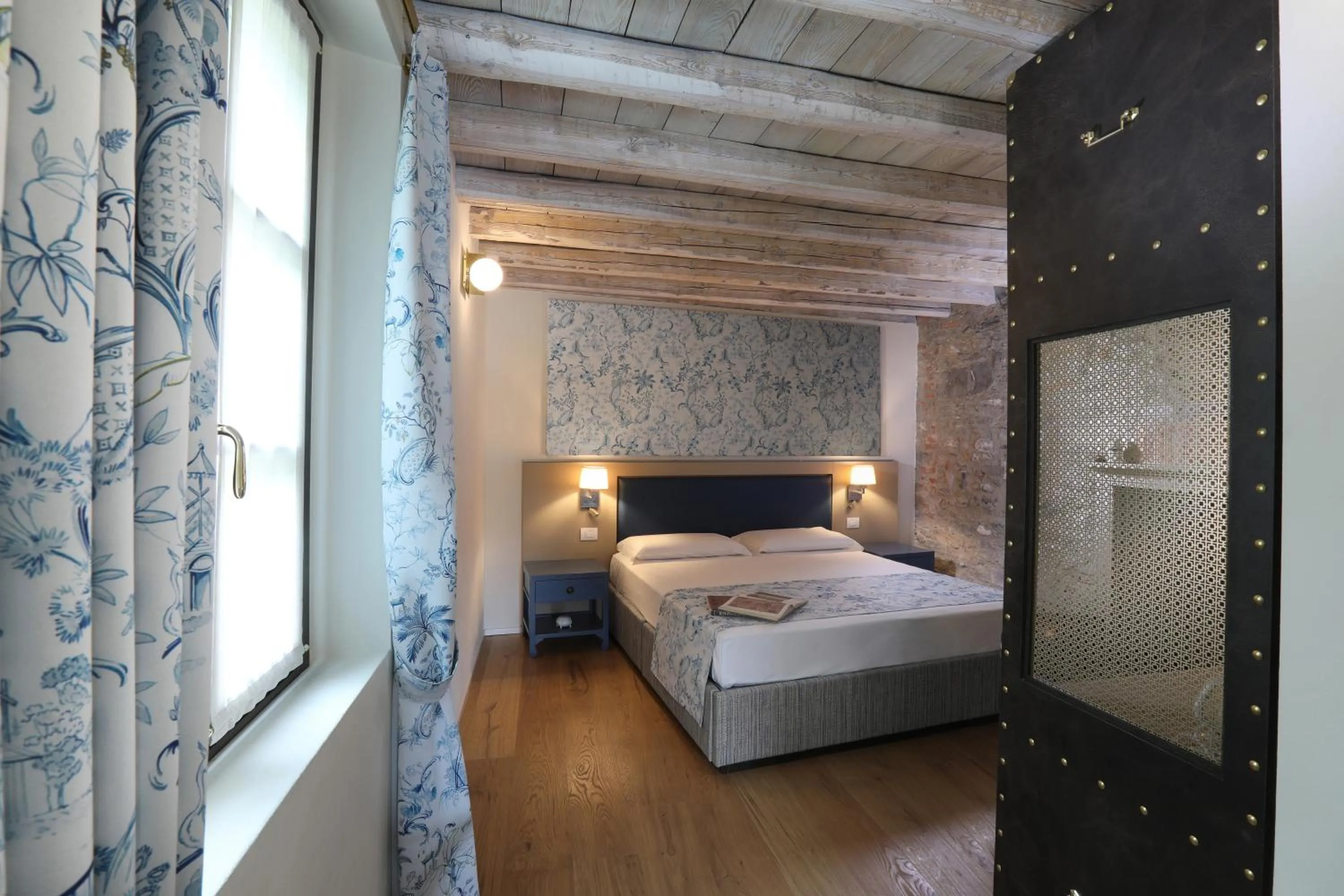 Bed in Suites&Atelier Lake Como