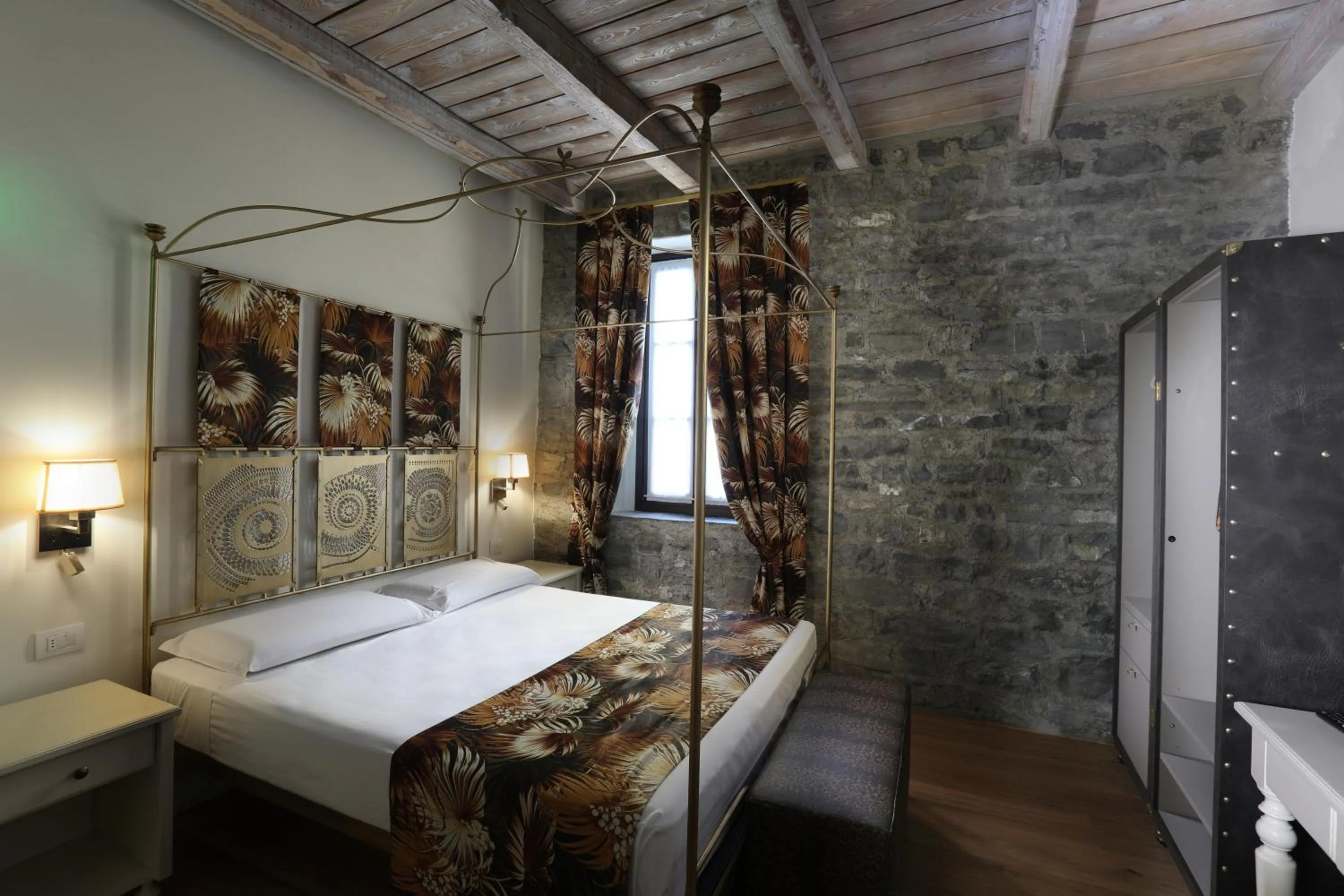 Bed in Suites&Atelier Lake Como